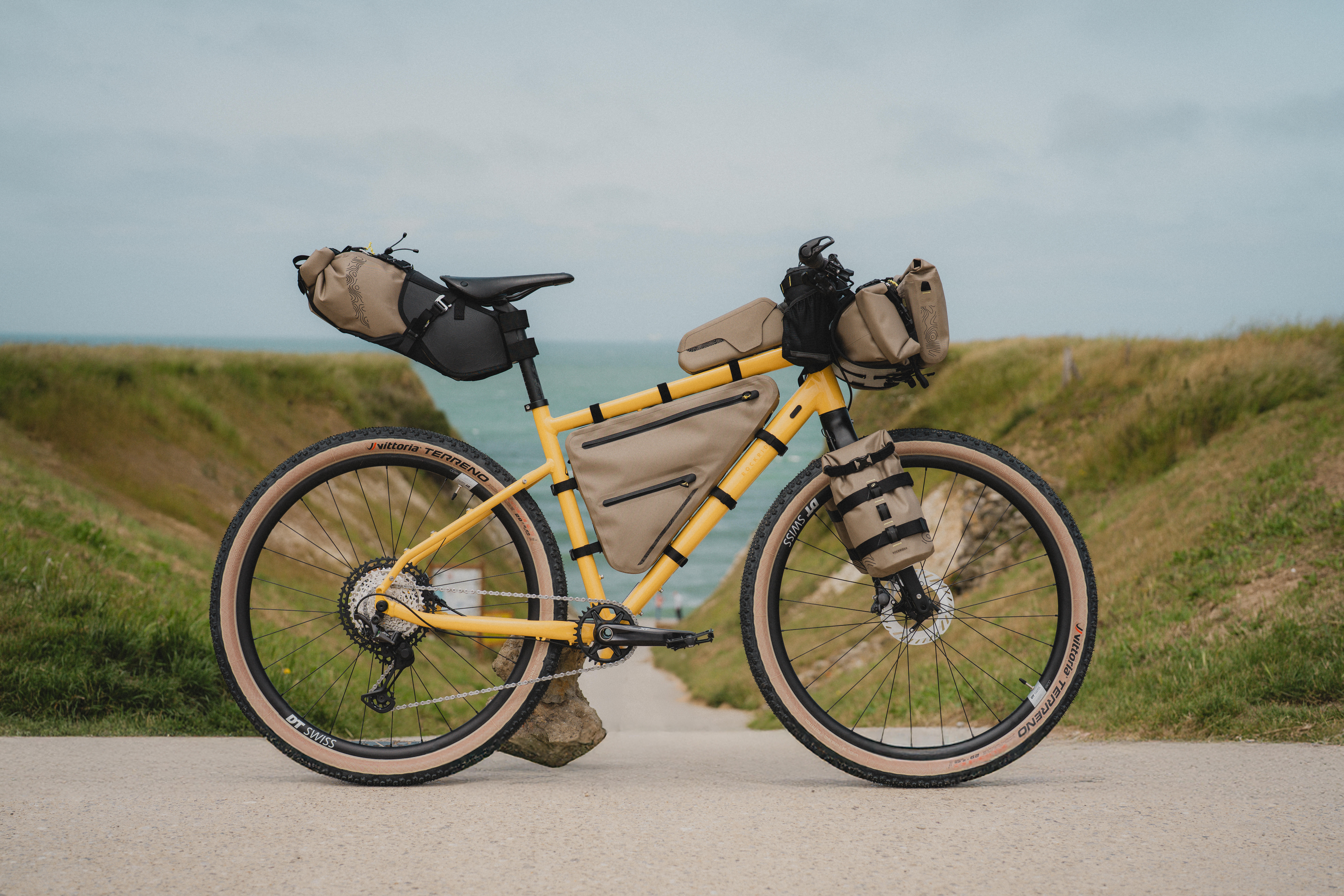 Bikepacking Handlebar Harness - ADVT 900 - ROCKRIDER