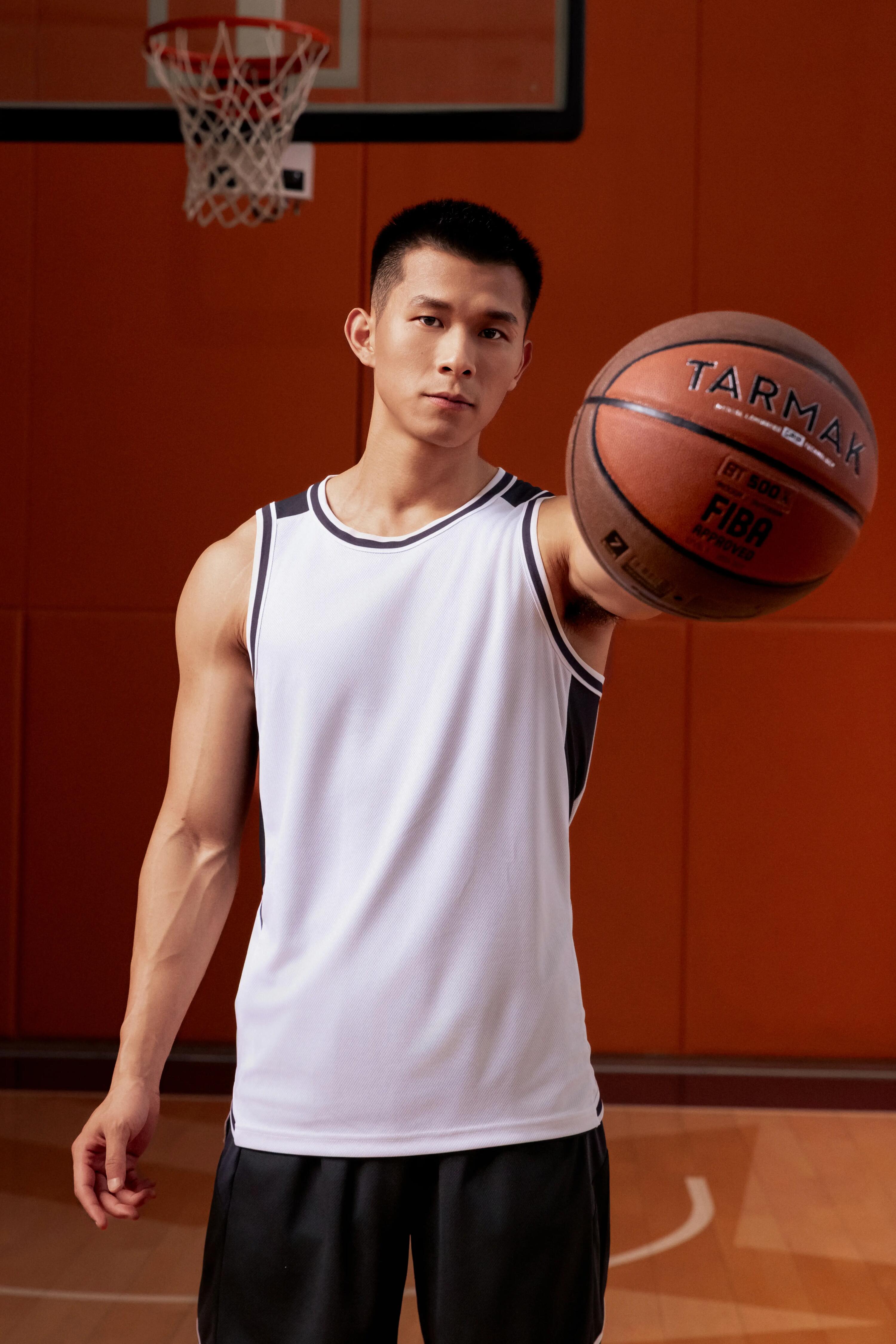 Basketbol Topu - 7 Numara - Kahverengi - Grip Match BT500X 10/10