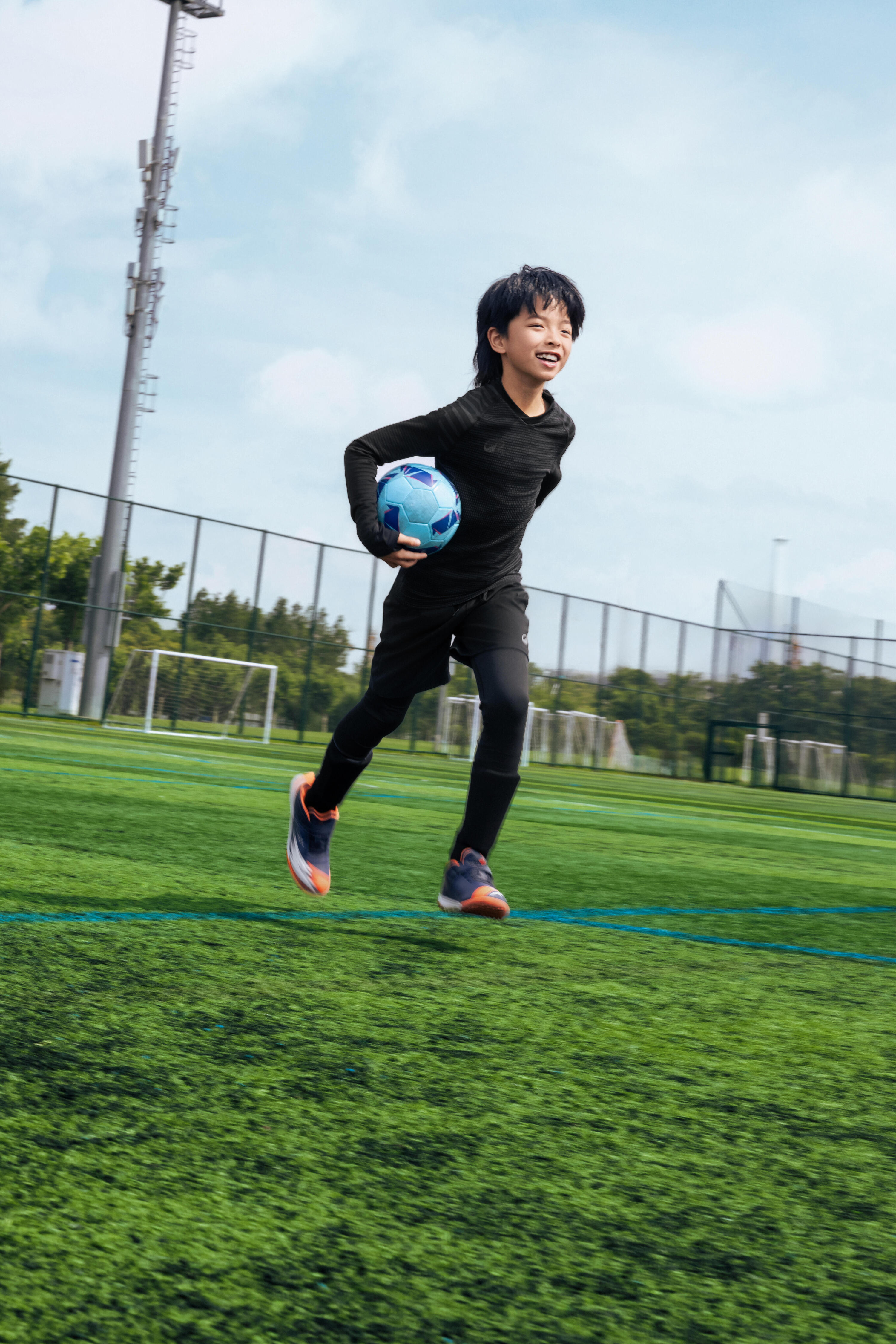 Mallas térmicas de fútbol Niños Kipsta Keepdry 500 negras 10/11