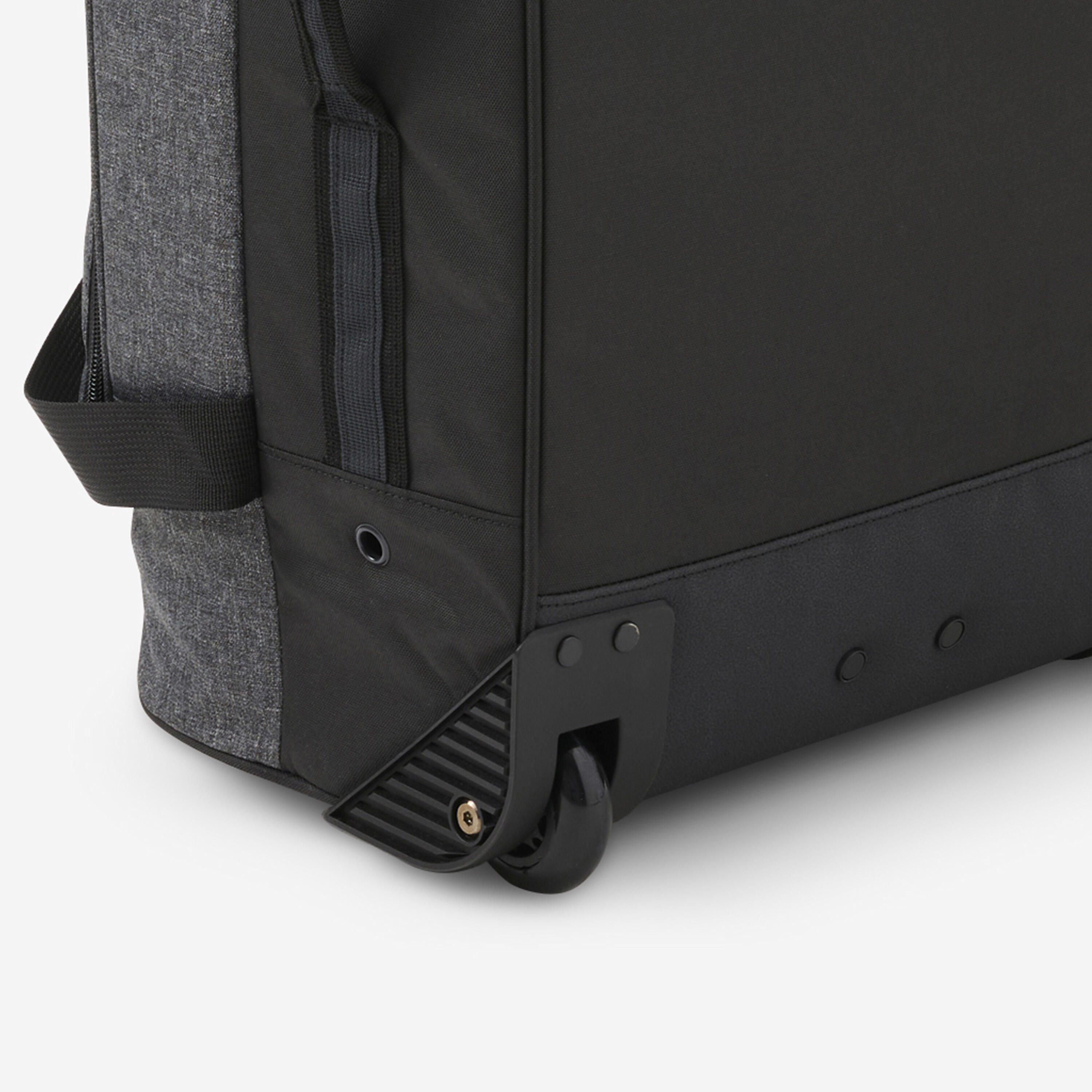 Travel bag with wheels 70L