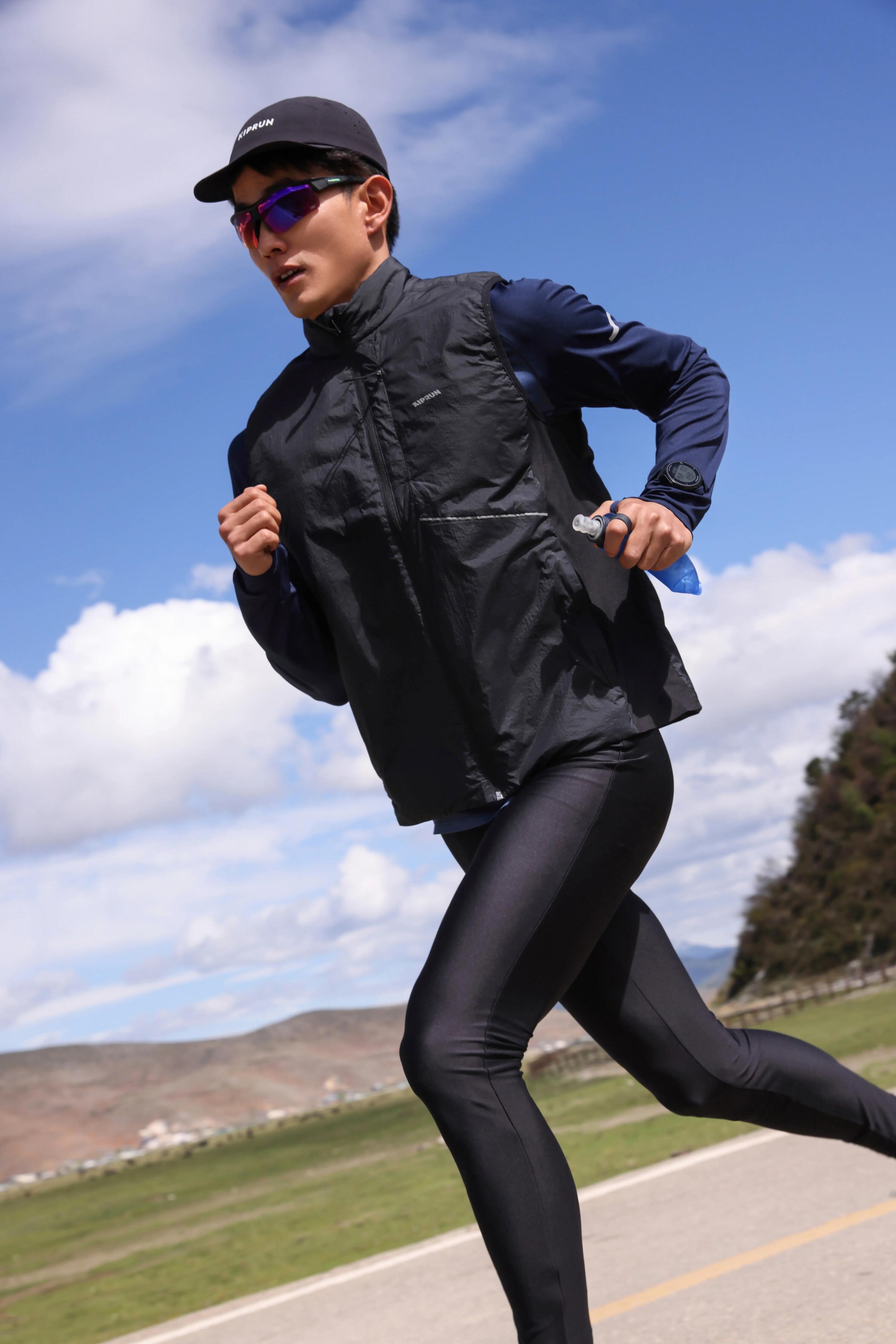 Pánské běžecké prodyšné legíny KIPRUN Run 100 Dry  8/11