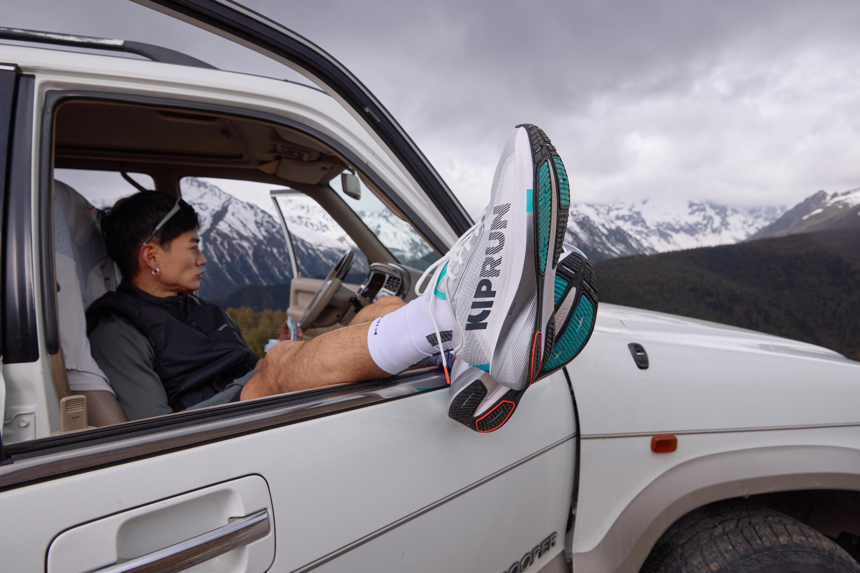 Calze running RUN 900 mid sottili bianche 29/31