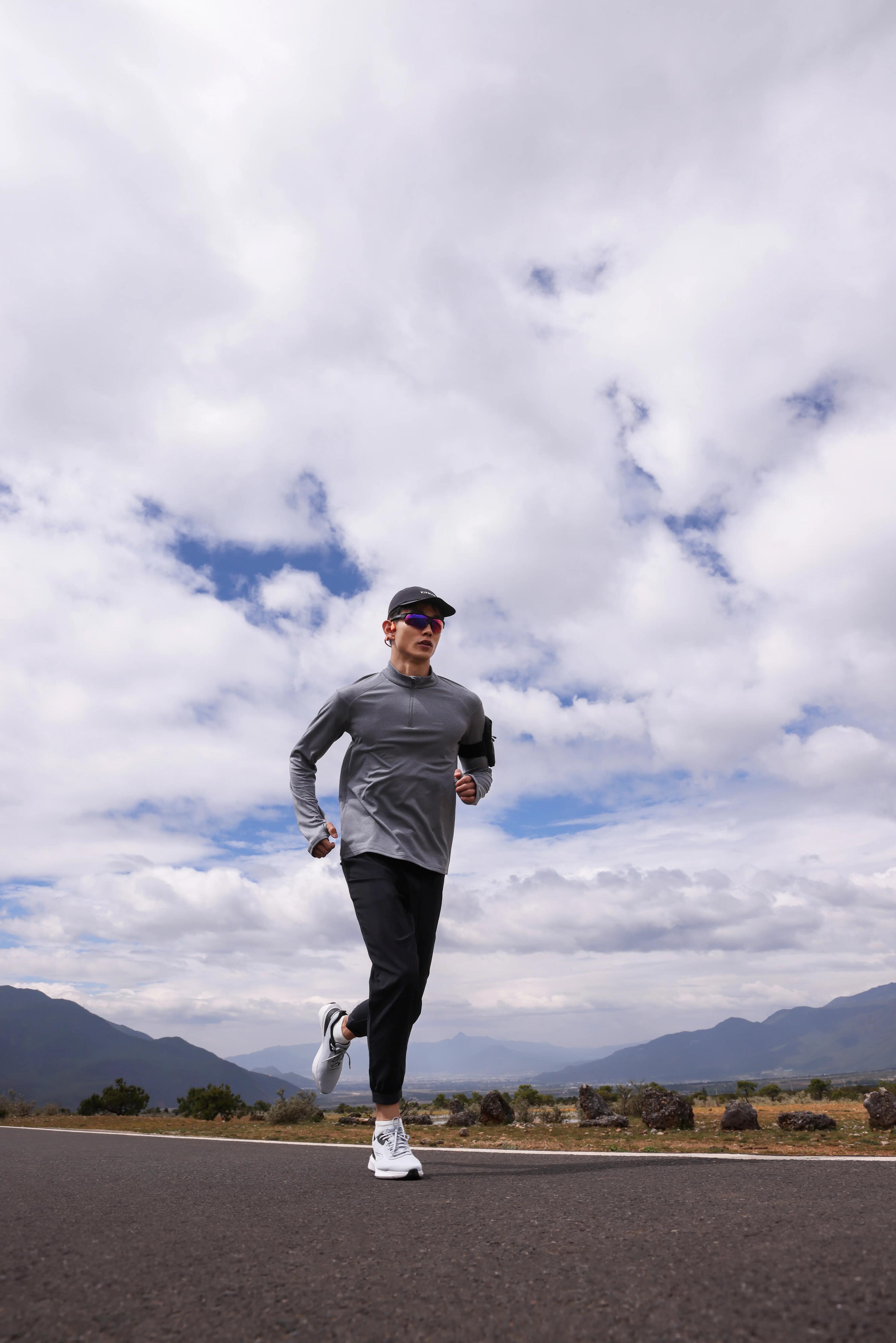 Laufshirt langarm Herren 1/2 Reißverschluss warm atmungsaktiv - Run 100 grau 10/10