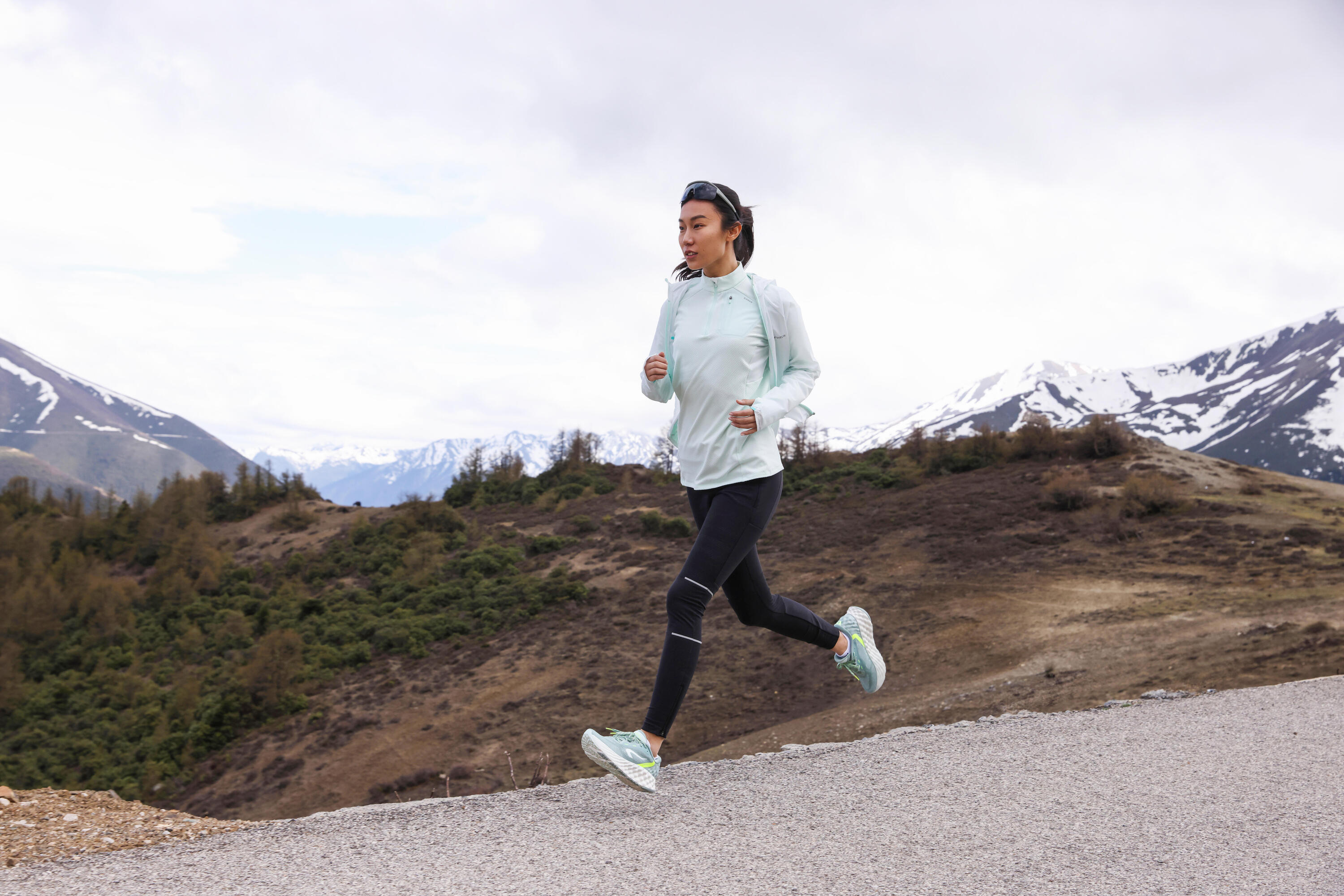 Veste coupe-vent de running & trail running Femme - KIPRUN Run 900 Wind Vert 14/21