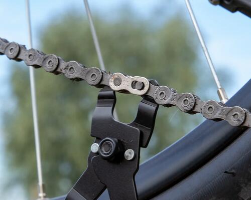Comment réparer une chaîne de vélo ?