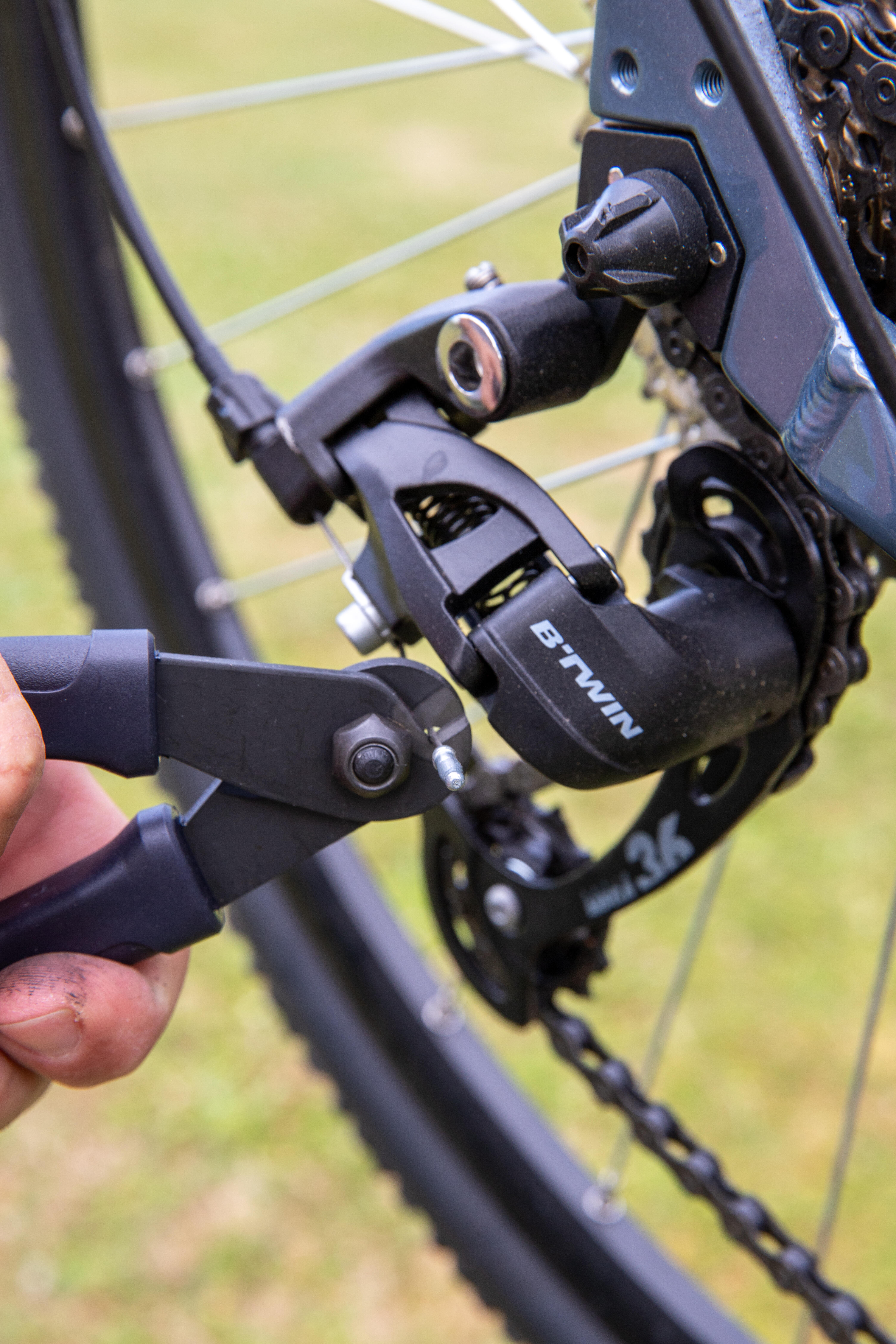 Cable and Housing Cutters - DECATHLON