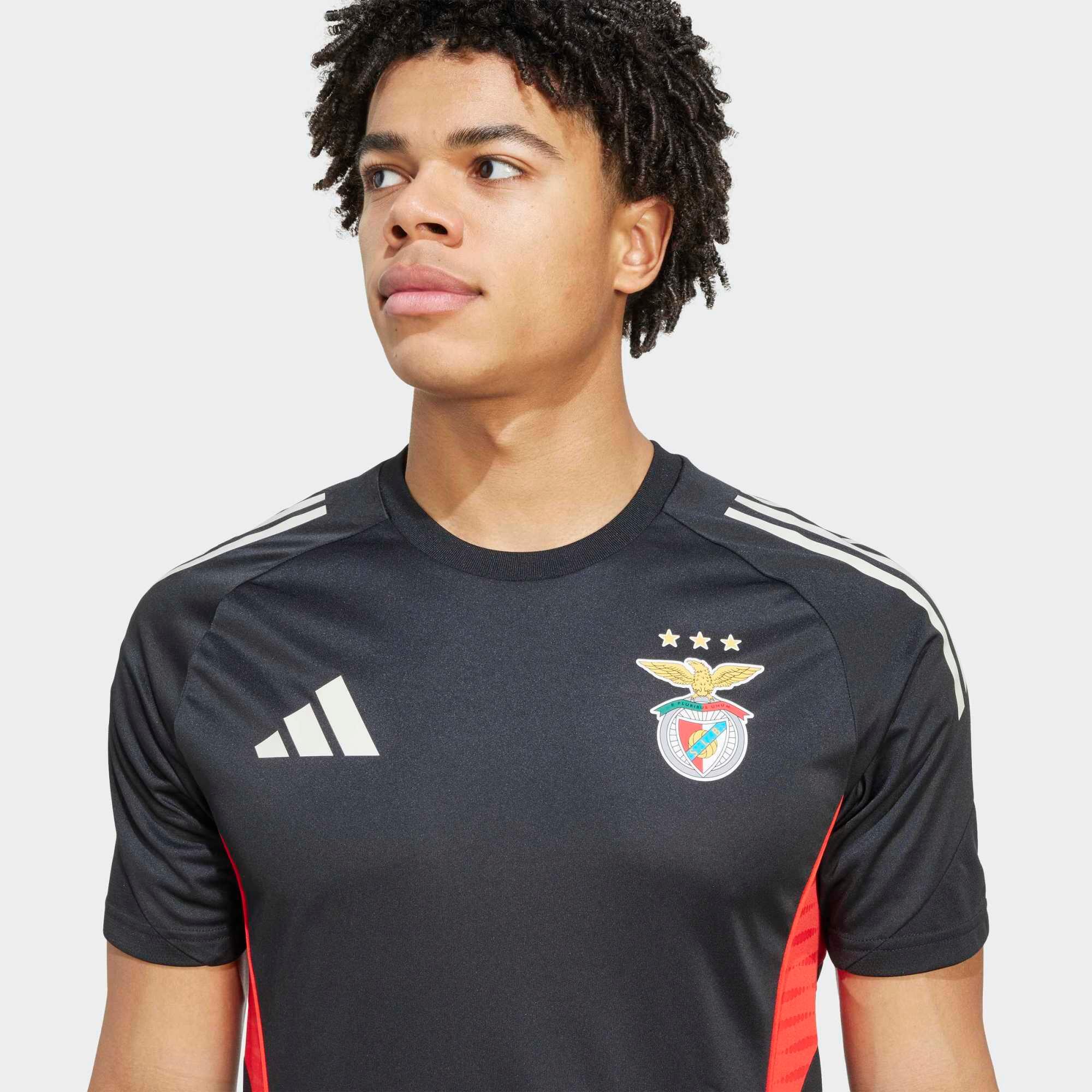 Maillot Benfica Porté - Maxi Pereira - Domicile - Adidas - Taille Homme