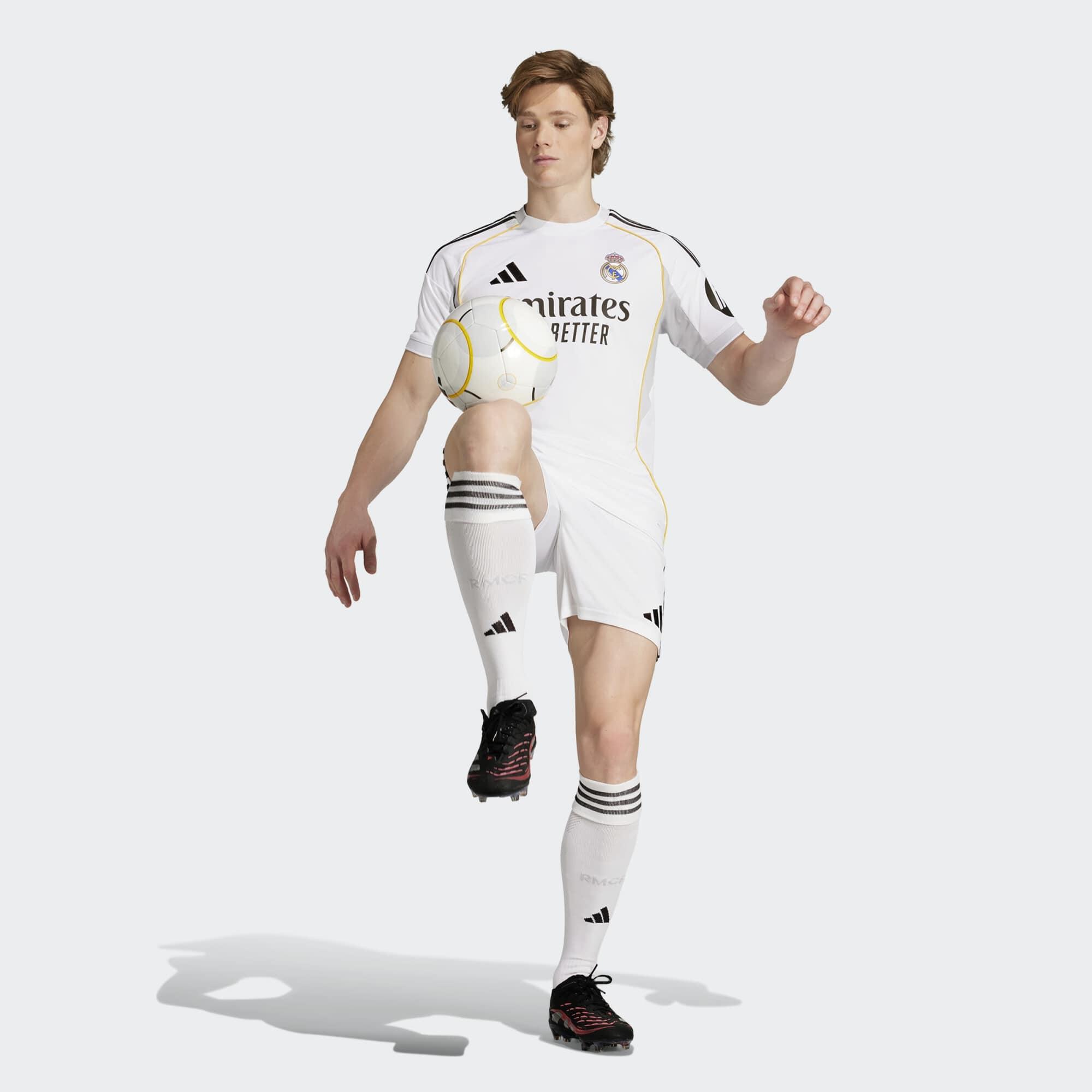 Calções de Futebol Real Madrid 25/26 Adulto 4/7
