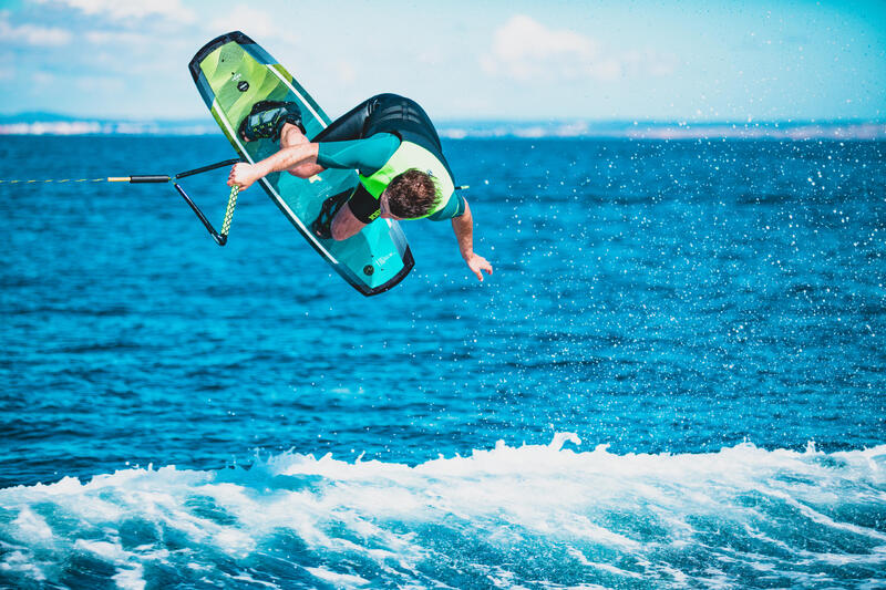 Kitesurfing Chorwacja – gdzie warto się wybrać?