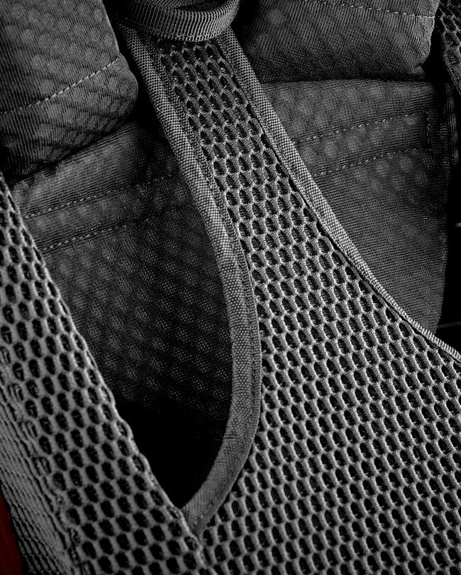 Dos ventilé sac à dos MT500