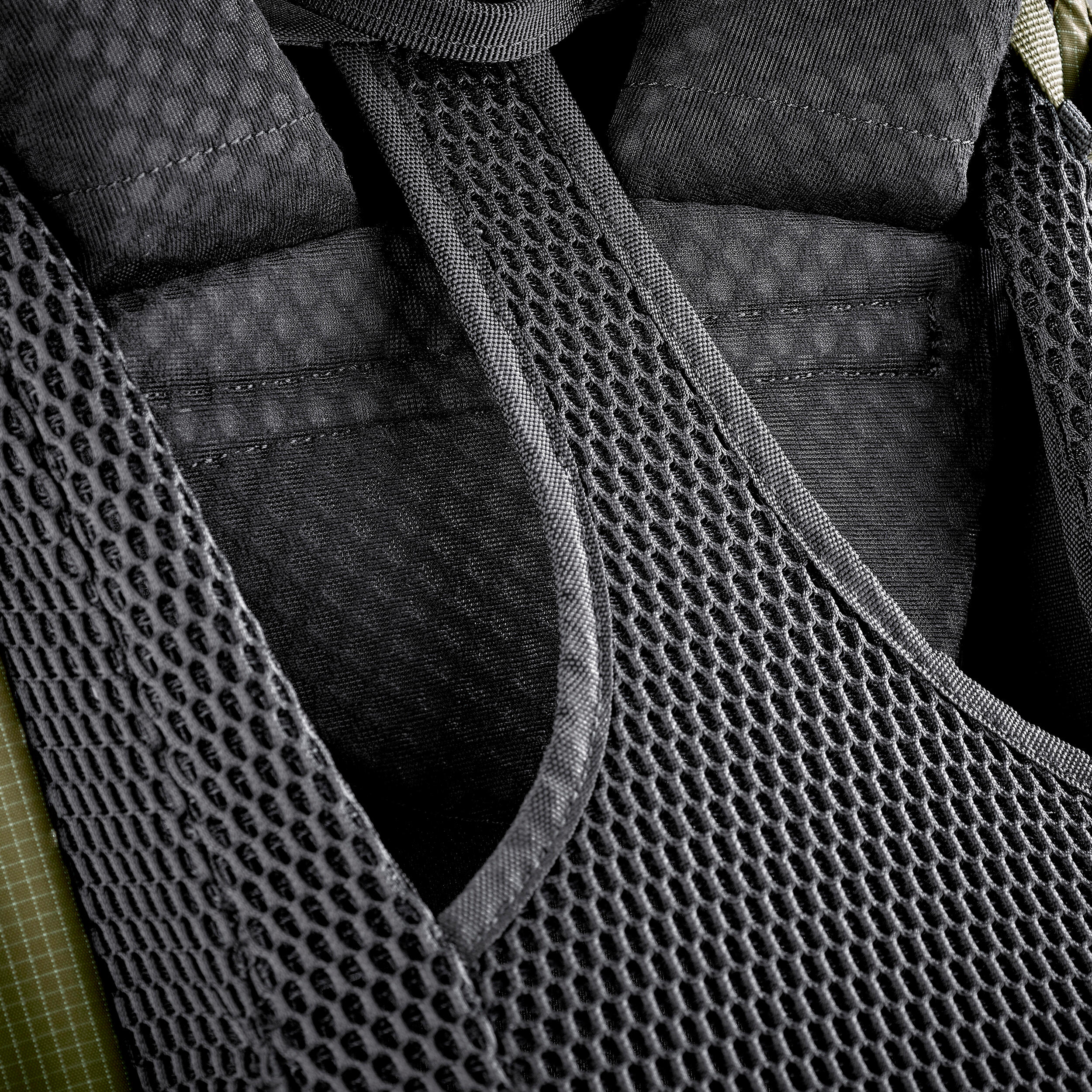 Men’s Trekking Backpack 60 +10 L, MT 500 Air - SIMOND