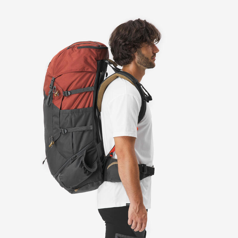 Rucsac Trekking cu husă ploaie MT100 Easyfit 70L Bărbați