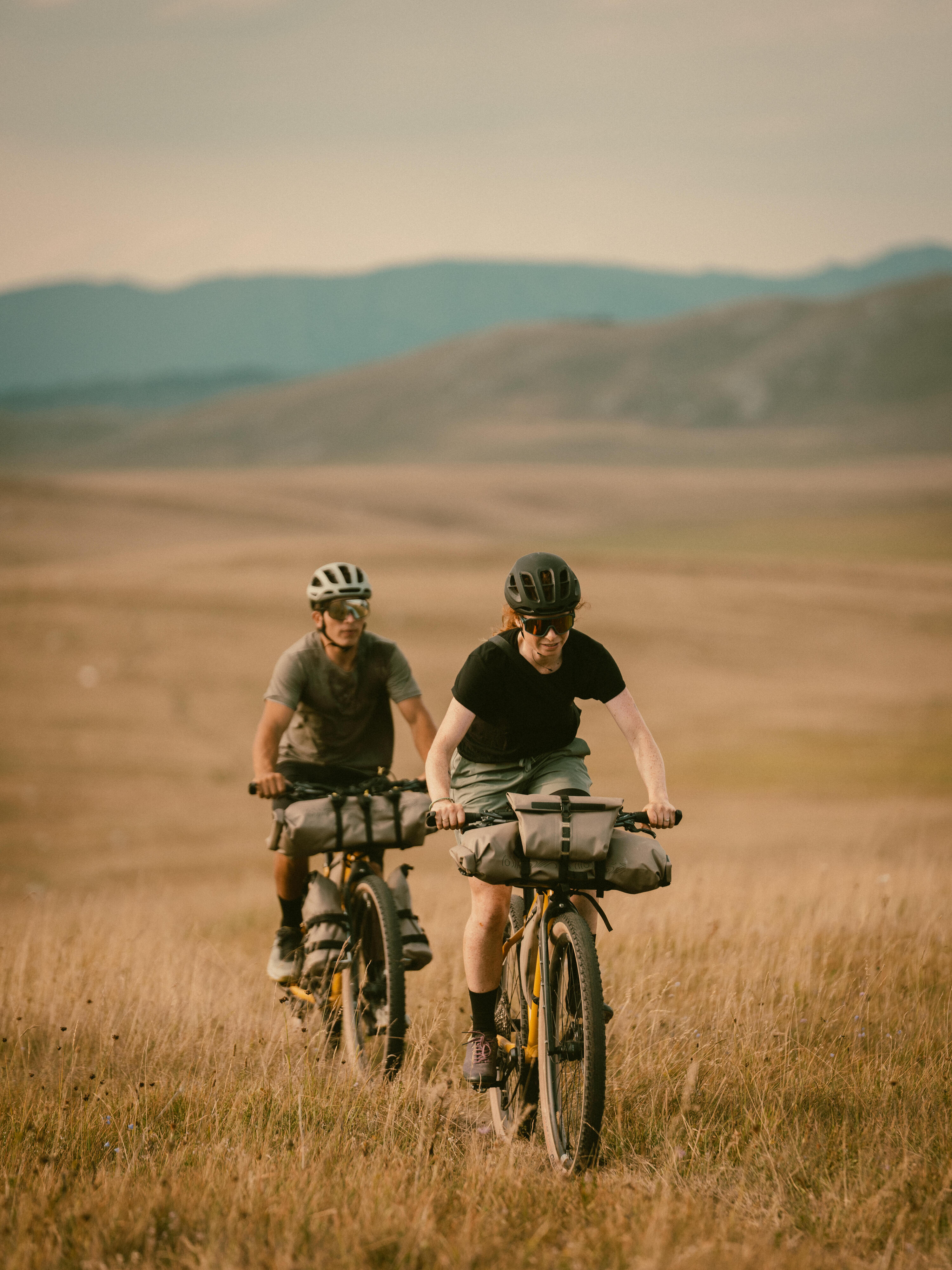 Vélo de voyage offroad bikepacking, ADVT 920 jaune 14/15