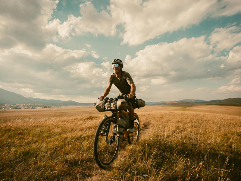 Bikepacking : 10 conseils pratiques pour réussir votre premier voyage