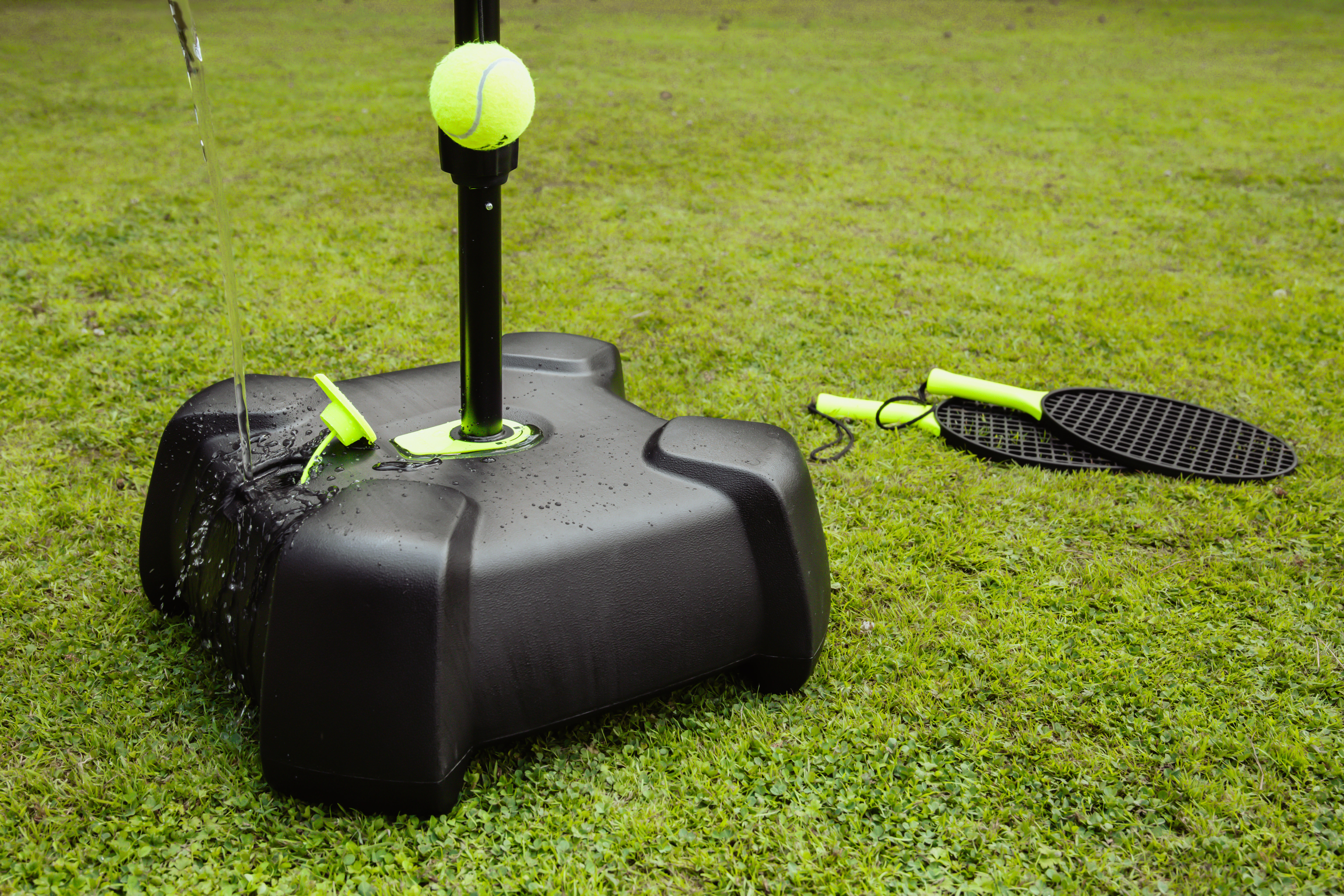 Tetherball Set (1 post, 2 rackets, and 1 ball), Turnball Strong - ARTENGO