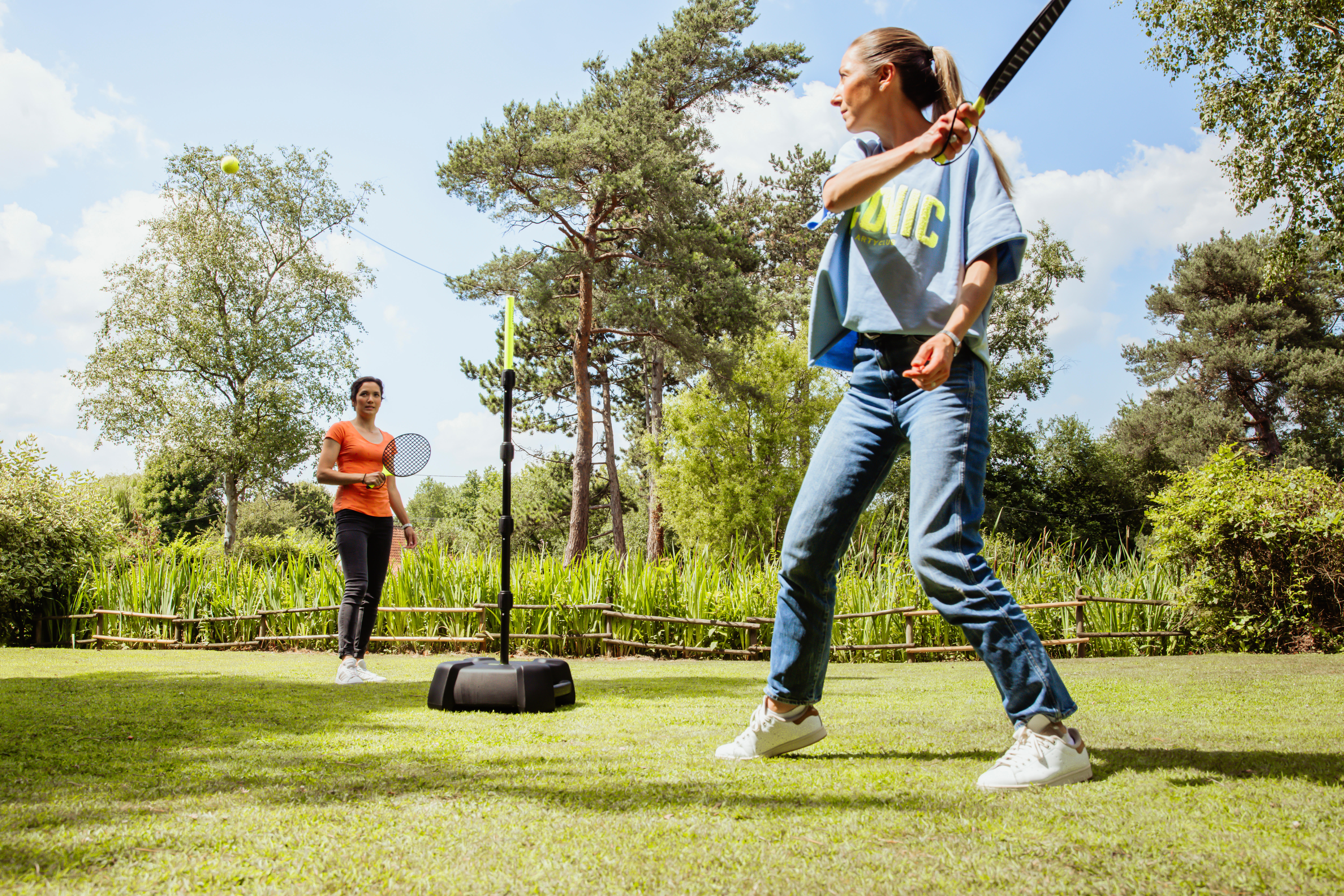 Tetherball Set (1 post, 2 rackets, and 1 ball), Turnball Strong - ARTENGO