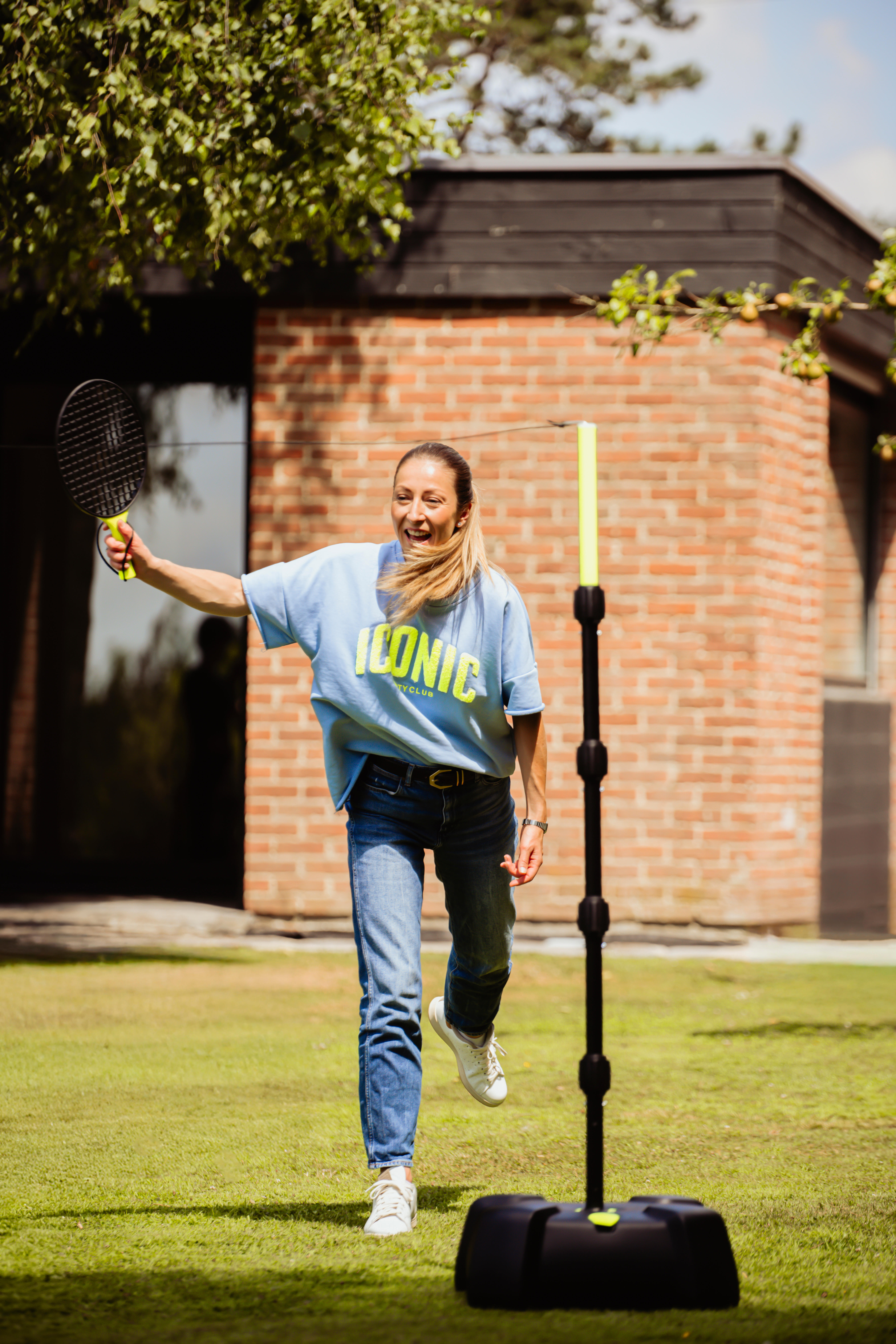 Tetherball Set (1 post, 2 rackets, and 1 ball), Turnball Strong - ARTENGO