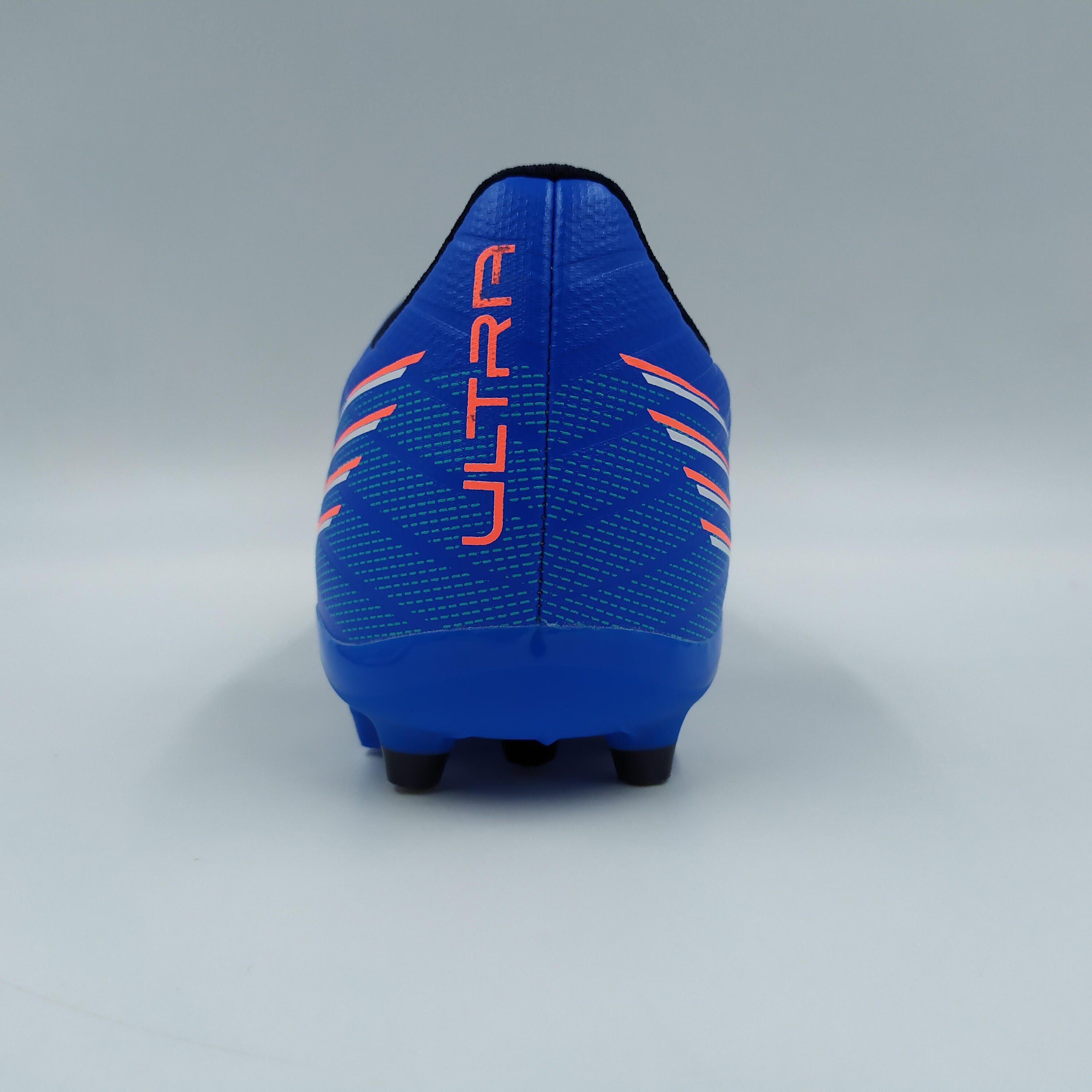 CHUTEIRAS DE FUTEBOL ADULTO ULTRA 6 PLAY MG - AZUL BRANCO VERMELHO 3/6