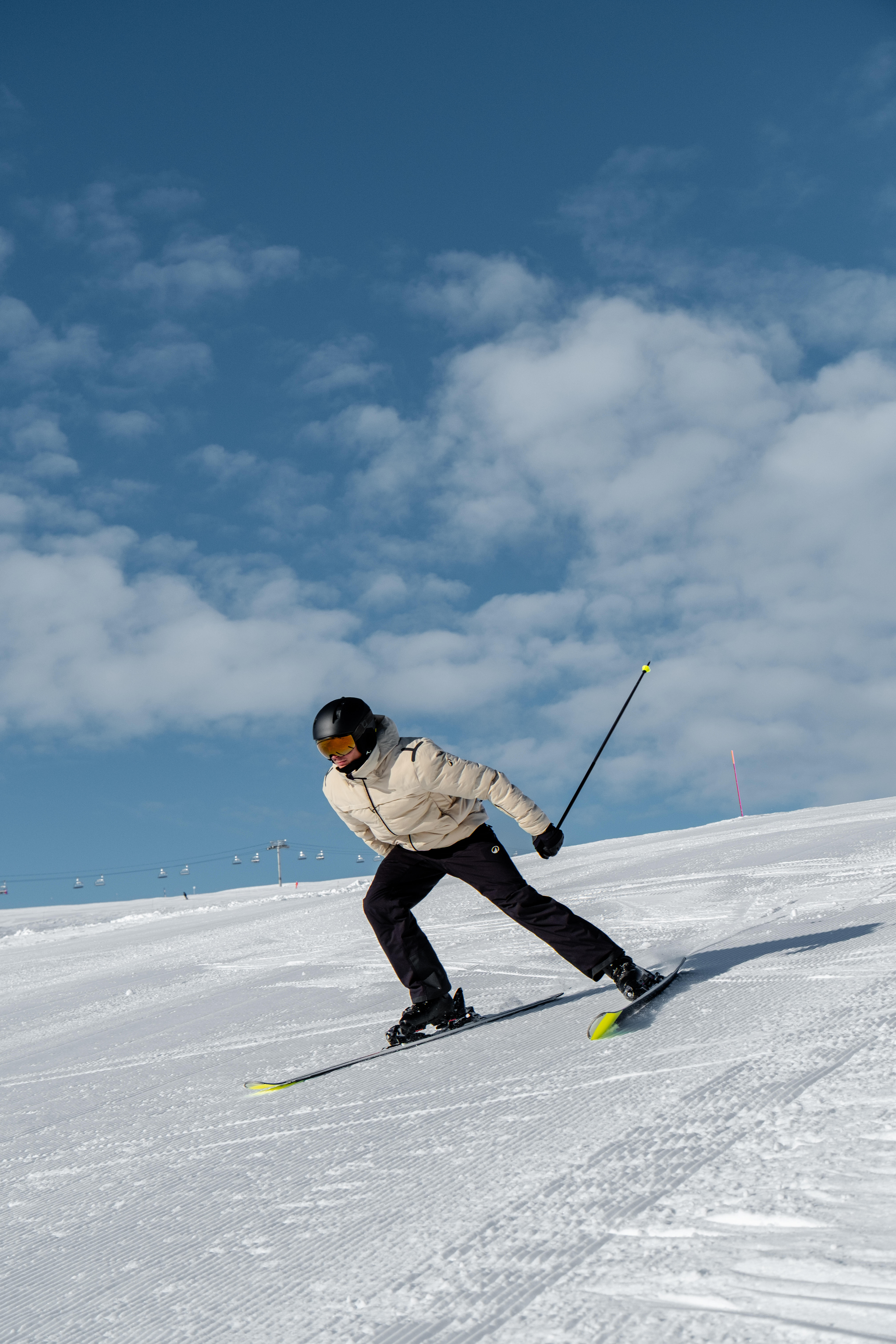 Ski Helmet with MIPS System - PST 900 graphite black - WEDZE