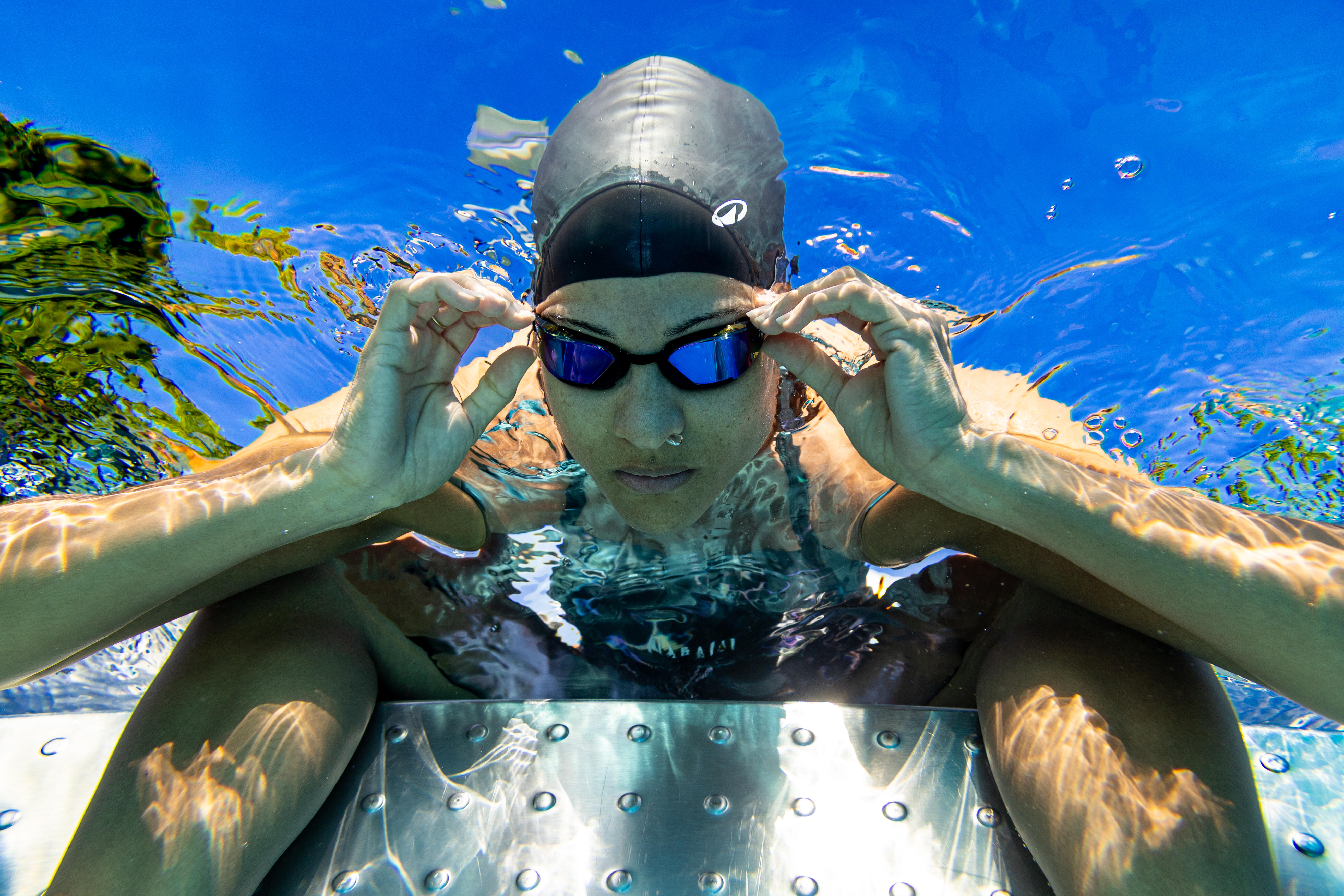 Anti-Fog Swimming Goggles with Black Mirror Lenses One Size, Bfast - DECATHLON