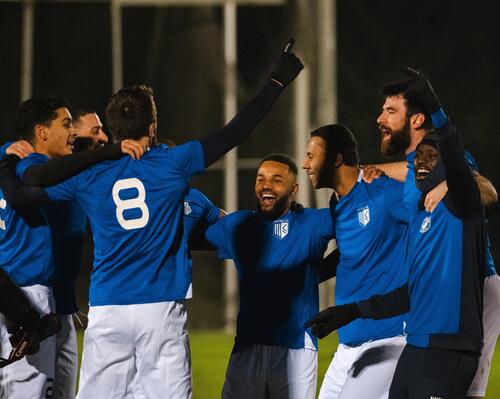 DIE RICHTIGE REINIGUNG UND PFLEGE EINES FUßBALLTRIKOTS