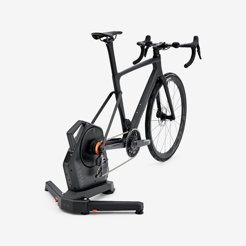 Home trainer RCR conectat cu „Zwift Cog and Click”