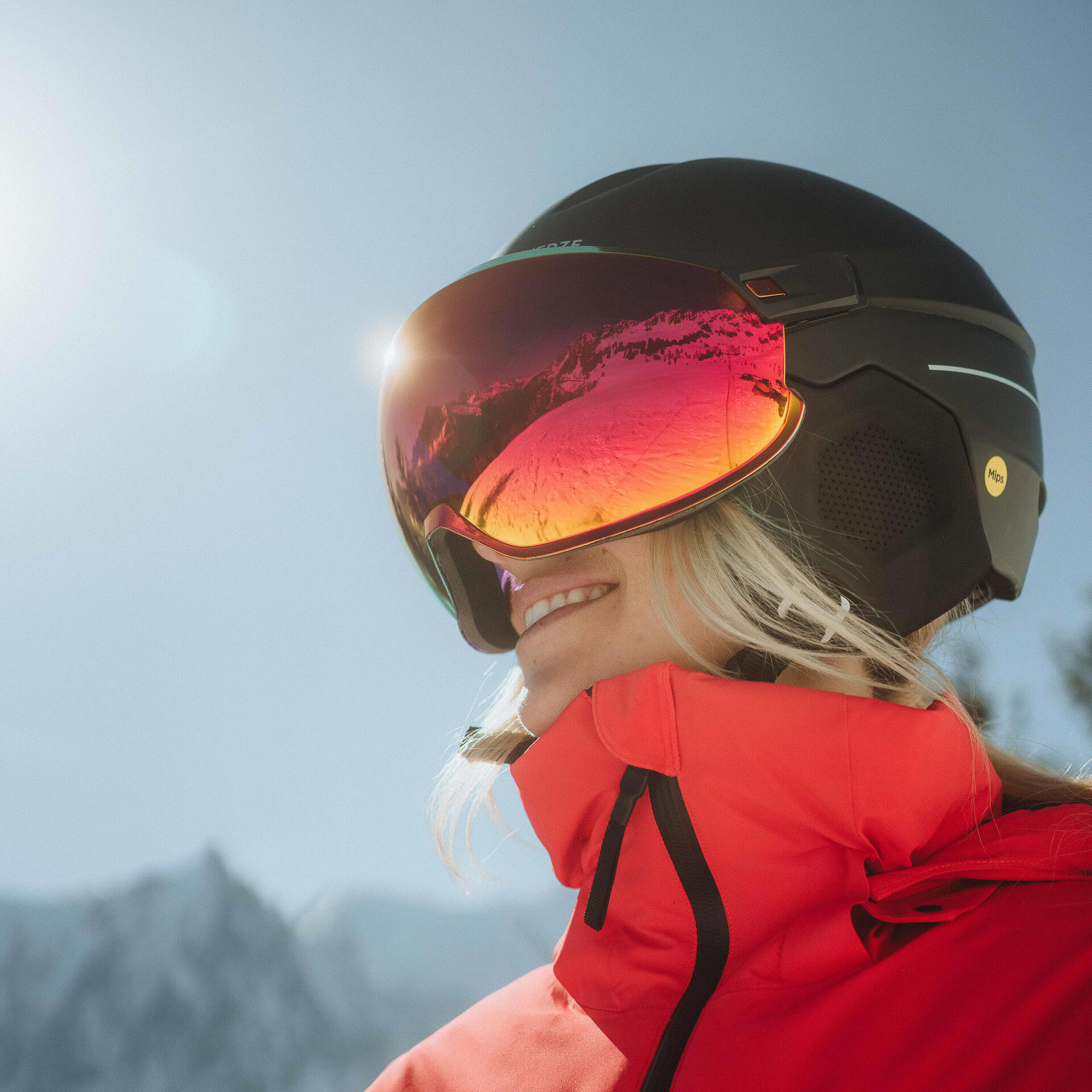 Ski helm