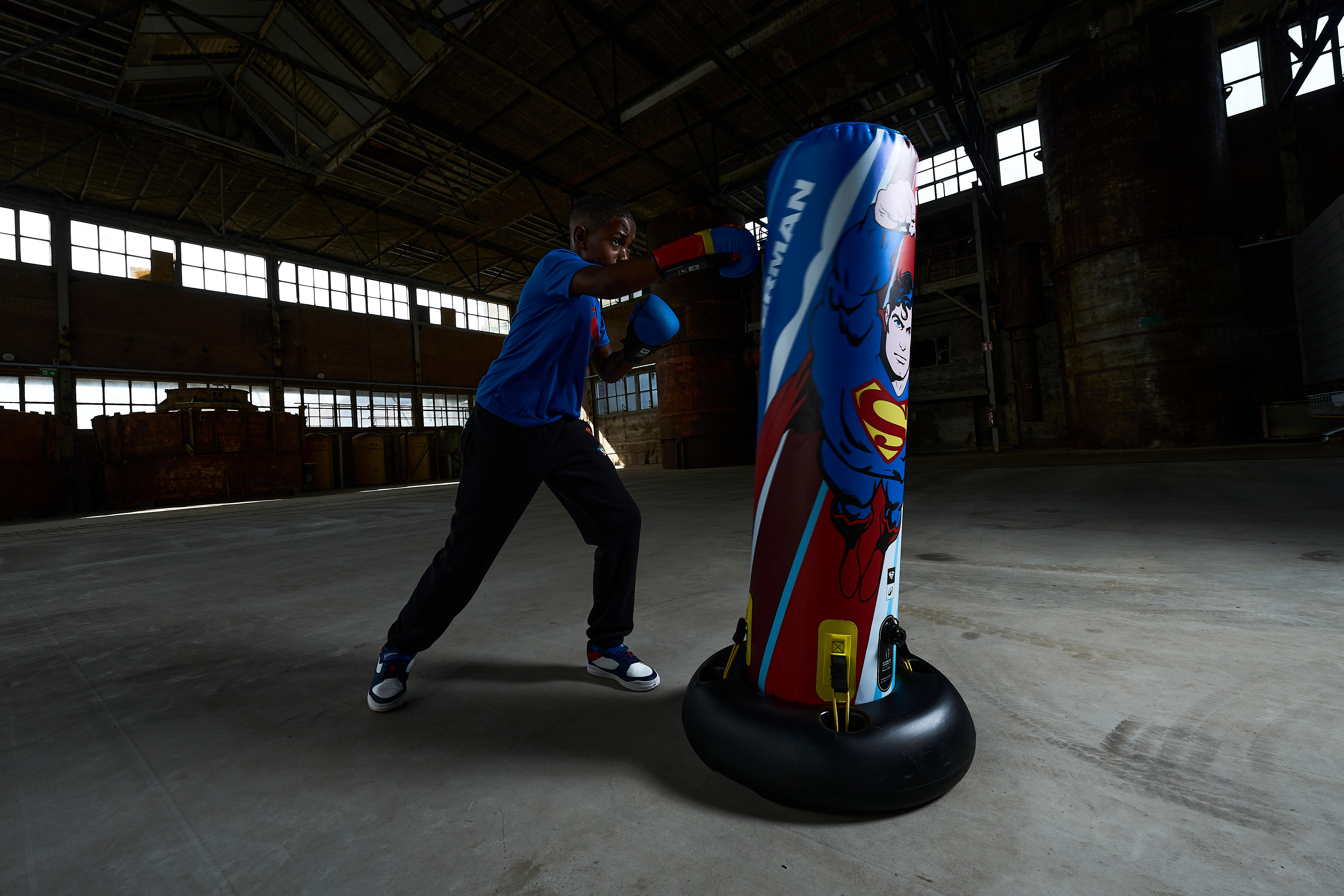 Kids’ Inflatable Freestanding Boxing Punching Bag, Superman - DOMYOS