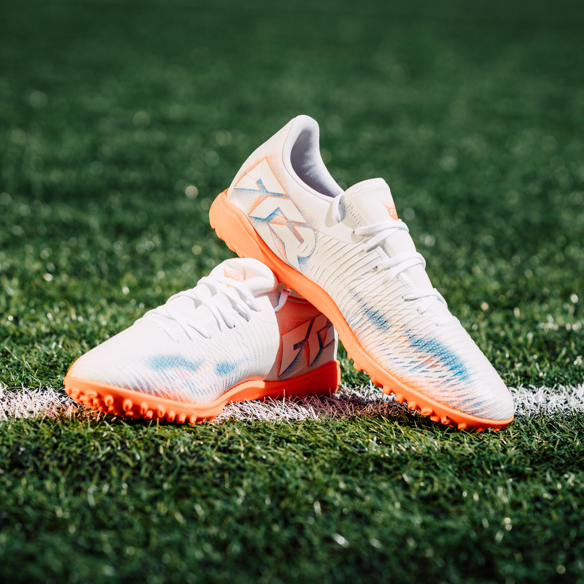 Kopačky Future 8 Play Turf pro dospělé 8/10
