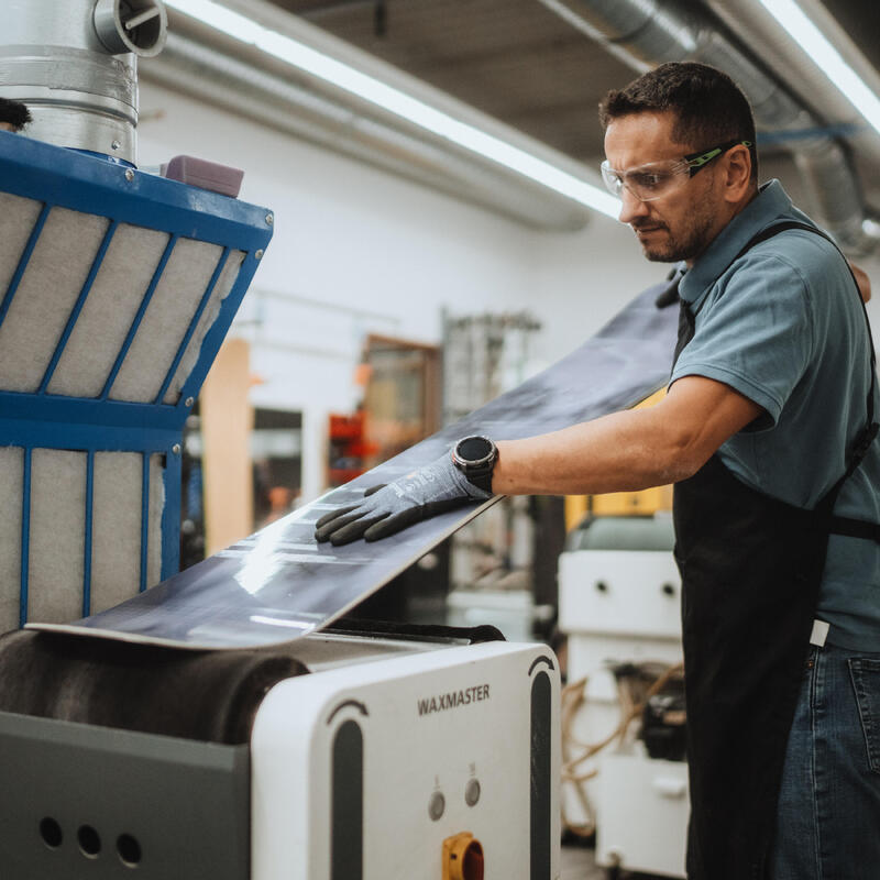 Je snowboard slijpen en waxen | Decathlon.nl