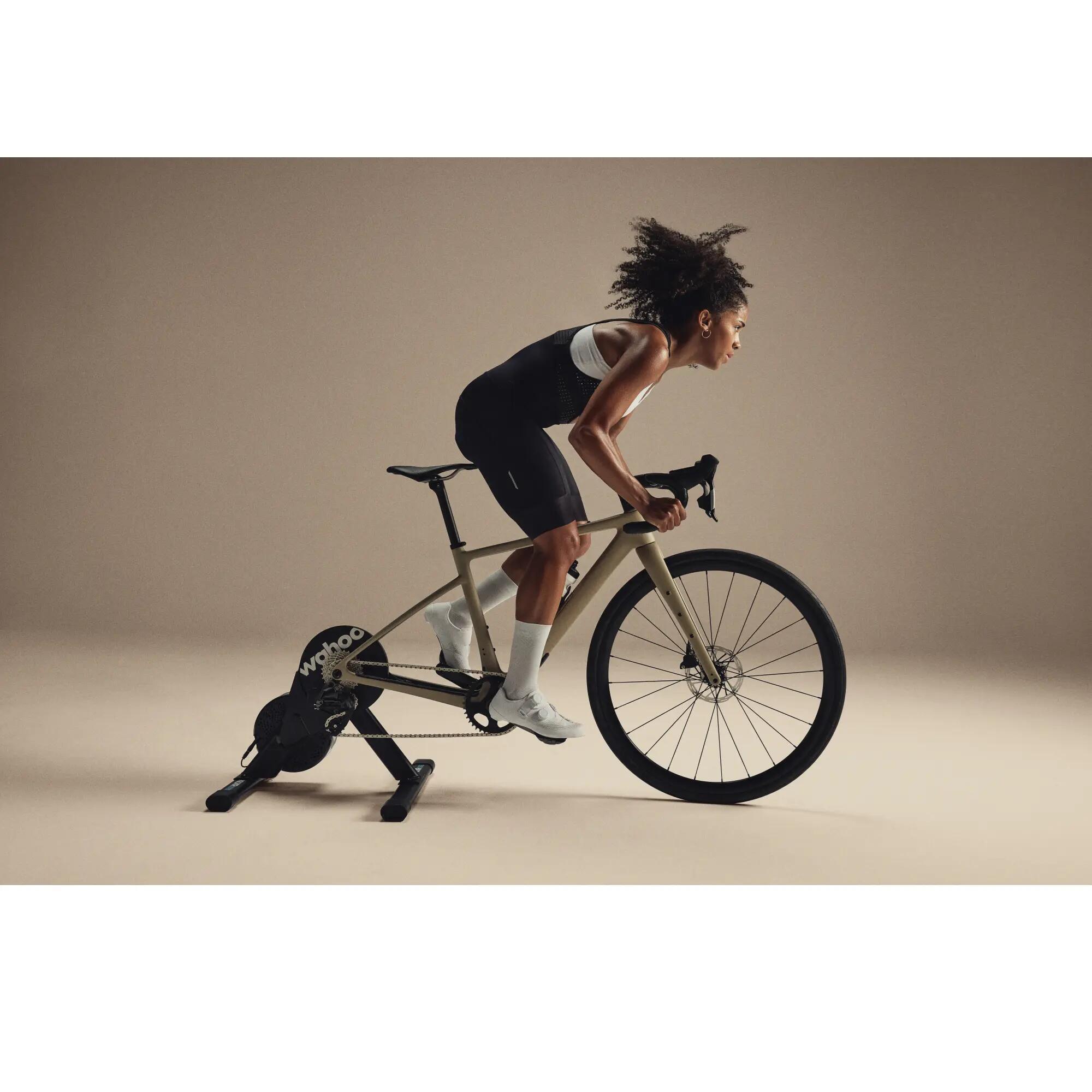 Home trainer rulli Wahoo KICKR CORE 2 con Zwift Cog e Click Smart Trainer 11/12
