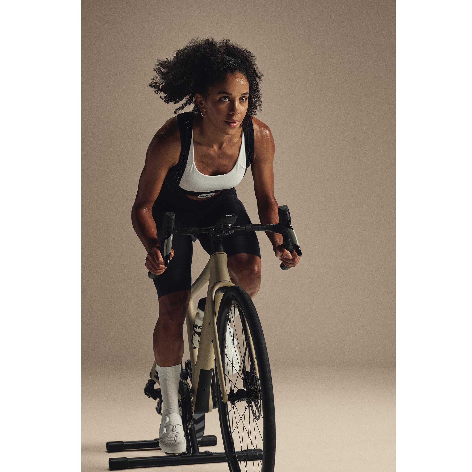 Trenażer rowerowy Wahoo KICKR CORE 2 Smart z kasetą 12/14
