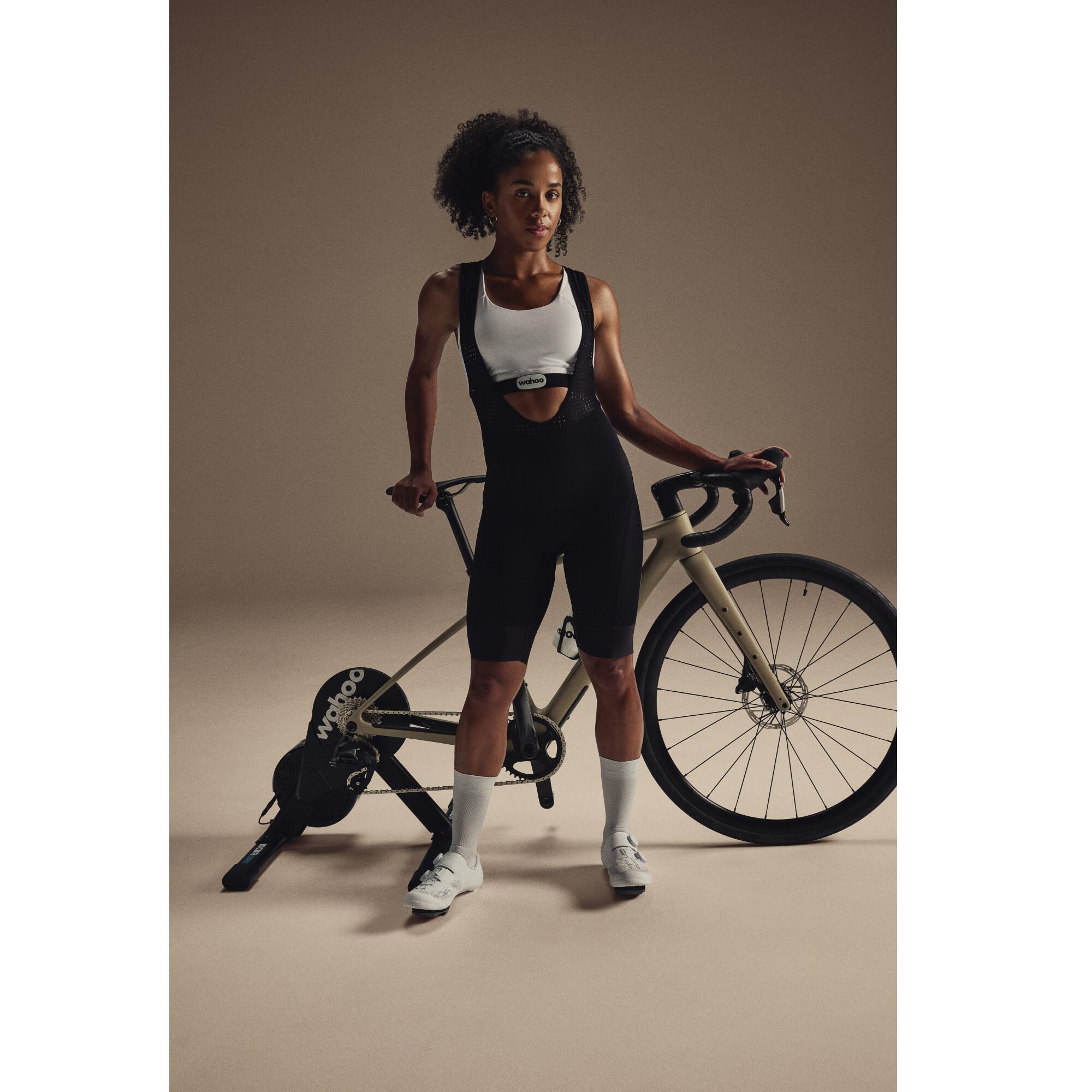 Trenażer rowerowy Wahoo KICKR CORE 2 Smart z kasetą 13/14