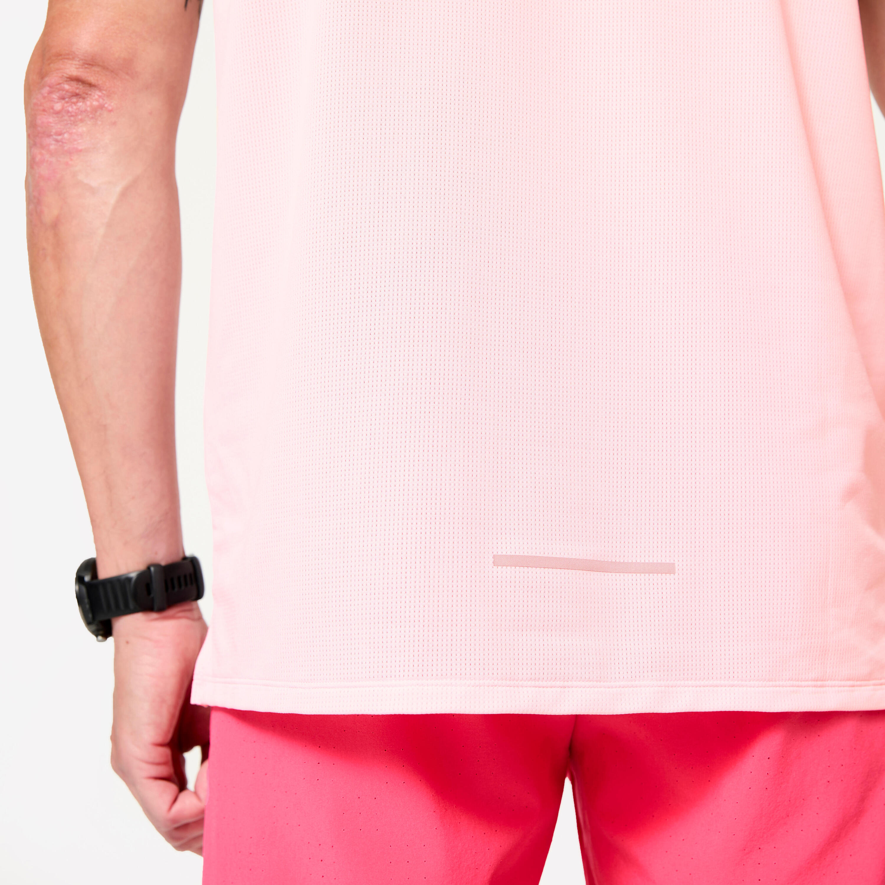 T-shirt running respirant homme Dry 500, édition limitée "bougeons en rose" 7/11