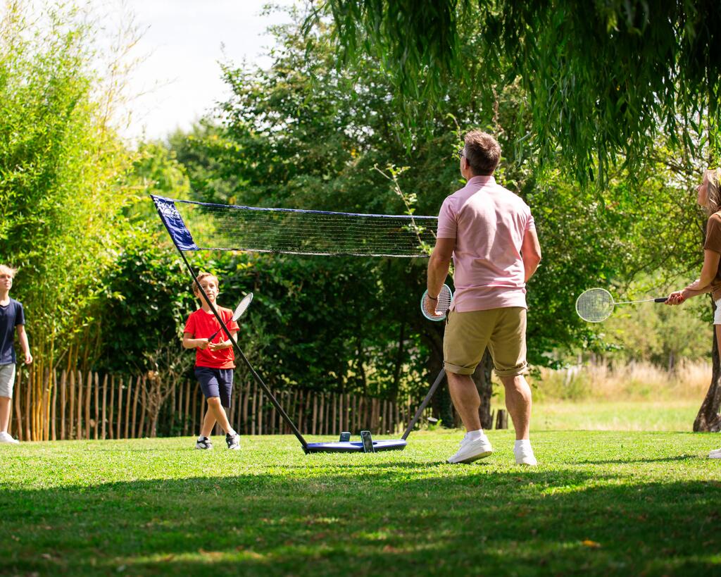 Badminton na prostem
