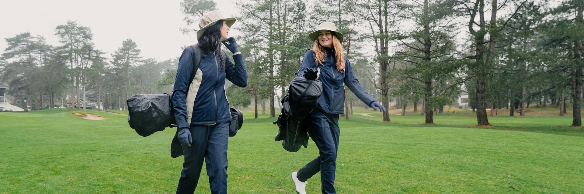 Winterliche Golfausrüstung mit Fleece-Mütze und Thermo-Socken für den Schutz vor Auskühlung!