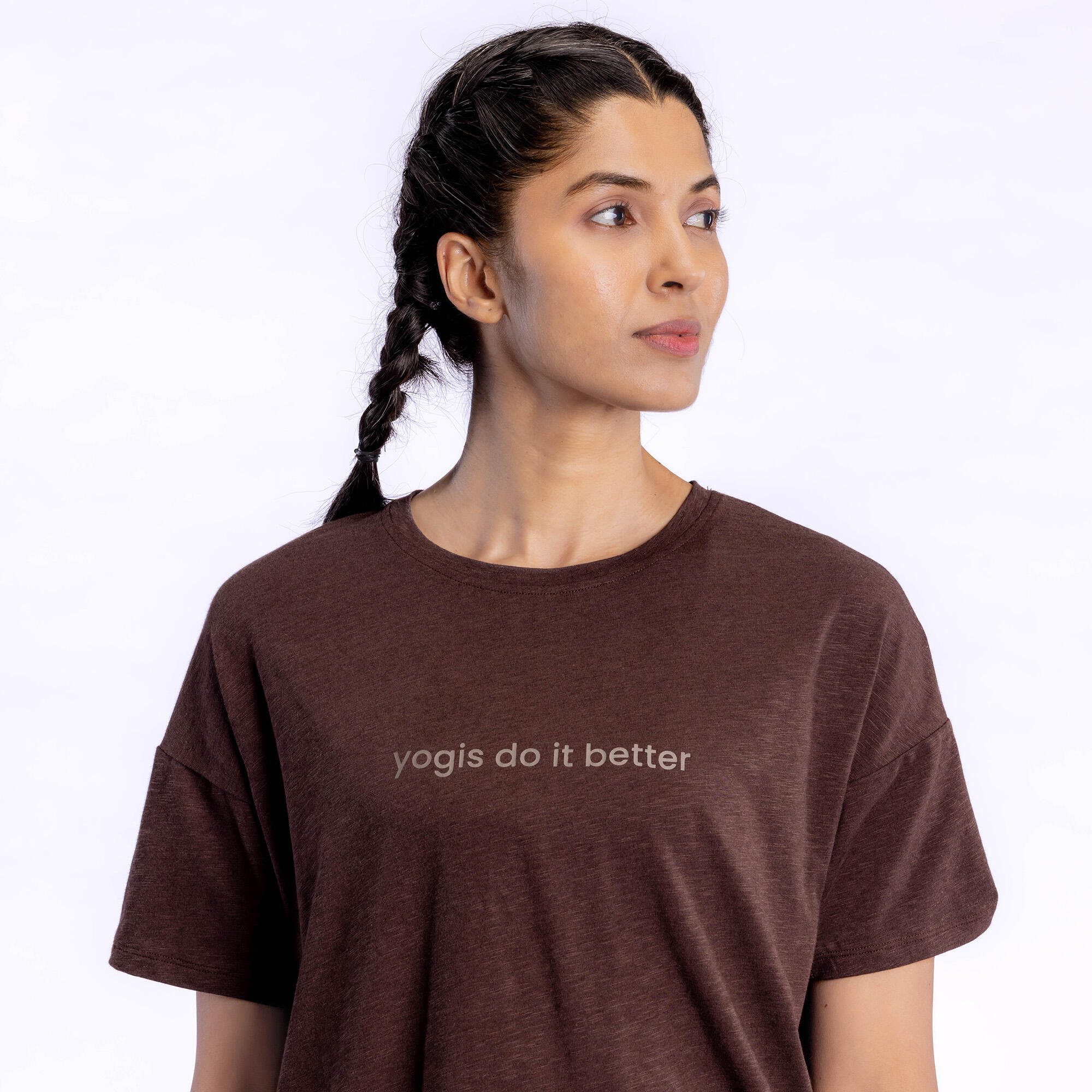 Women's Short-Sleeved Yoga T-Shirt - Wengé Brown