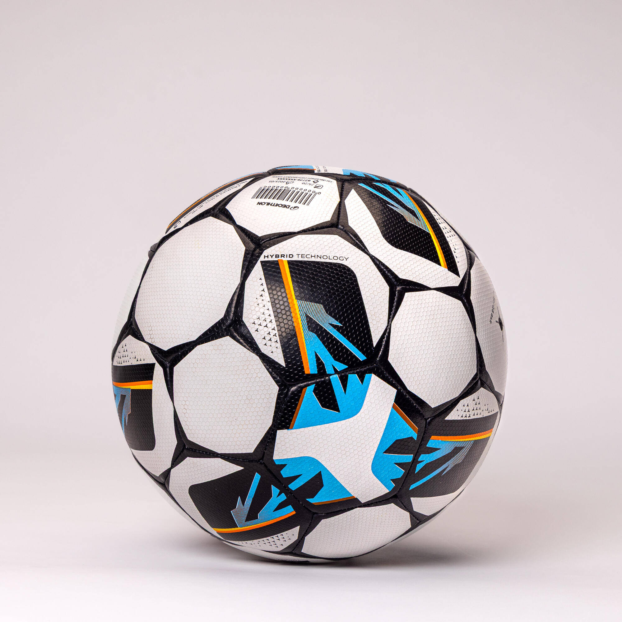 Club Ball Resist Size 4, Hybrid Technology, Rubber Coating - White -  2