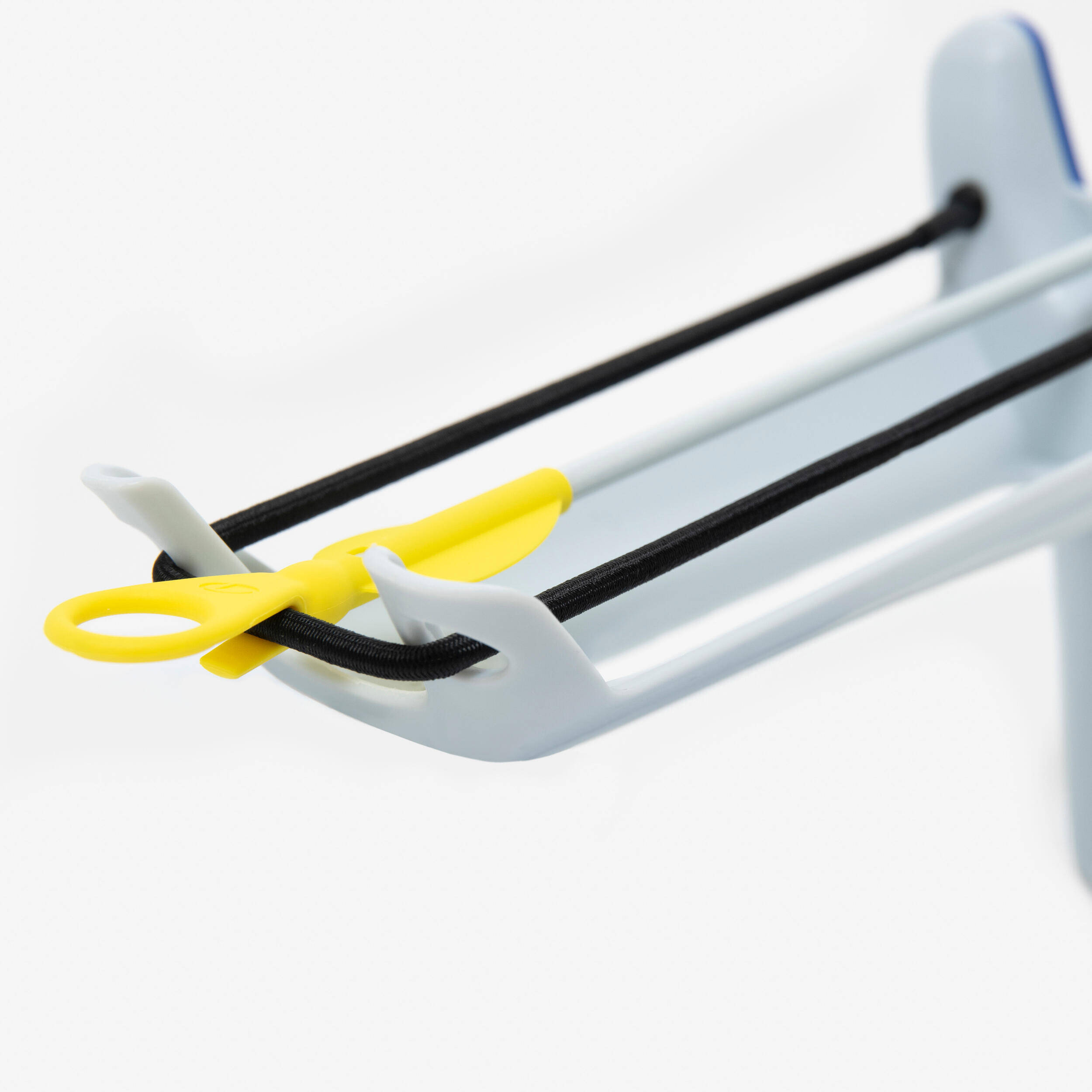 JUNIOR ARROW AND ARROW LAUNCHER FOR BOWING -  2