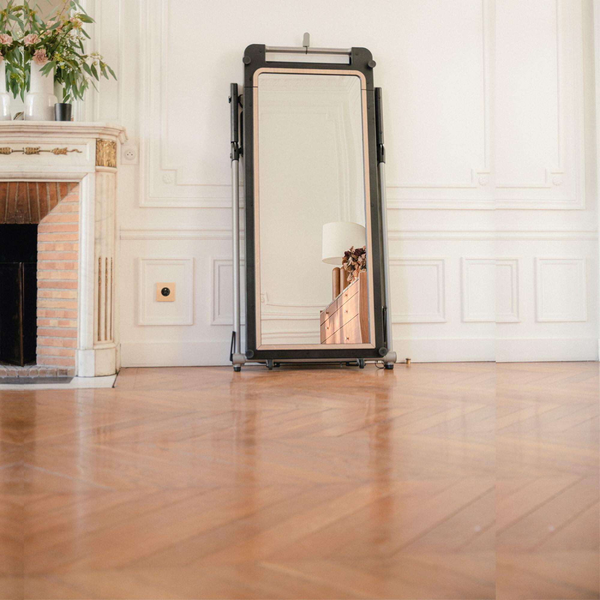 Compact Treadmill 14 km/h Convertible to Mirror - Run100 Milor Limited Edition