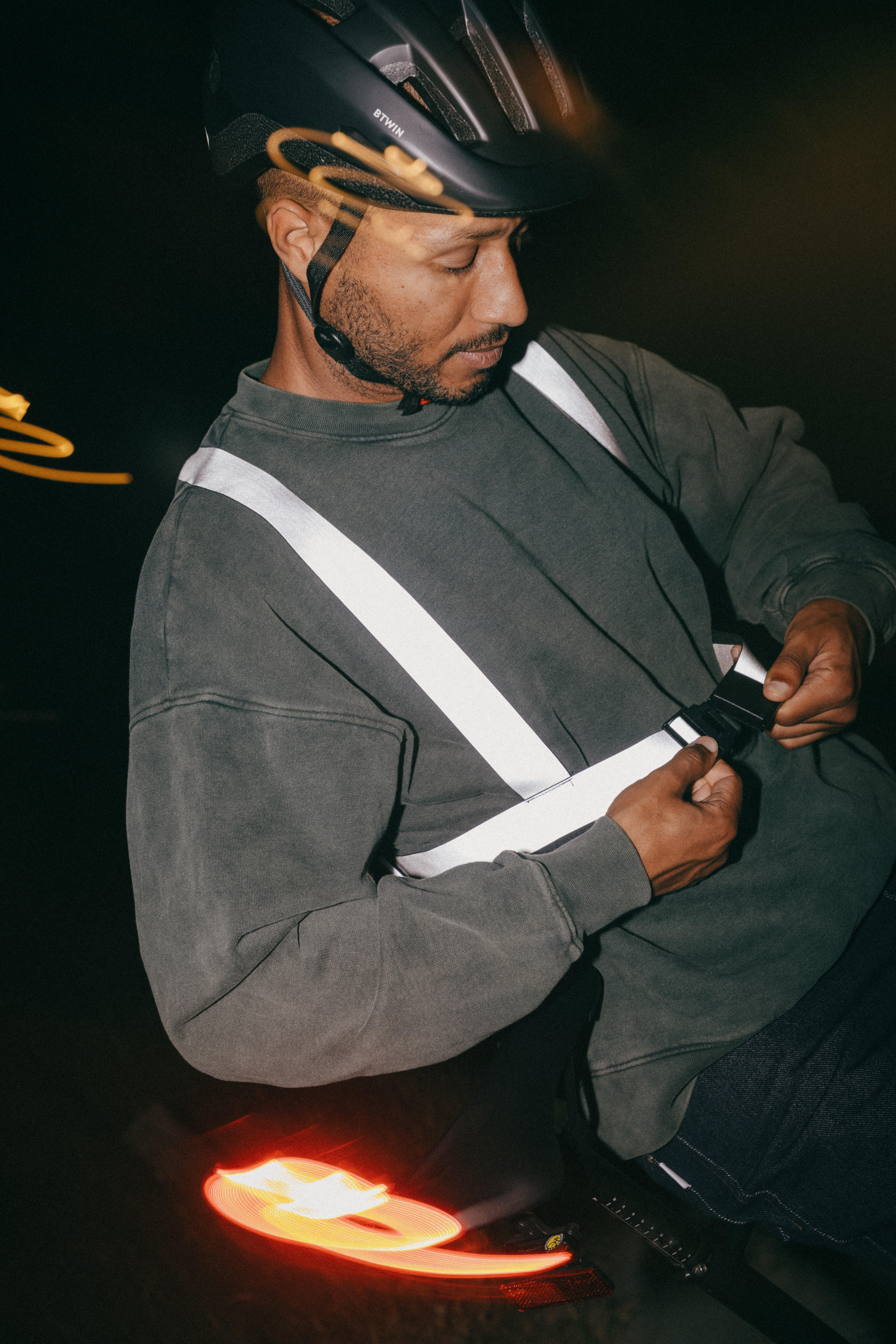 Harnais réfléchissant de visibilité pour vélo de ville - BTWIN