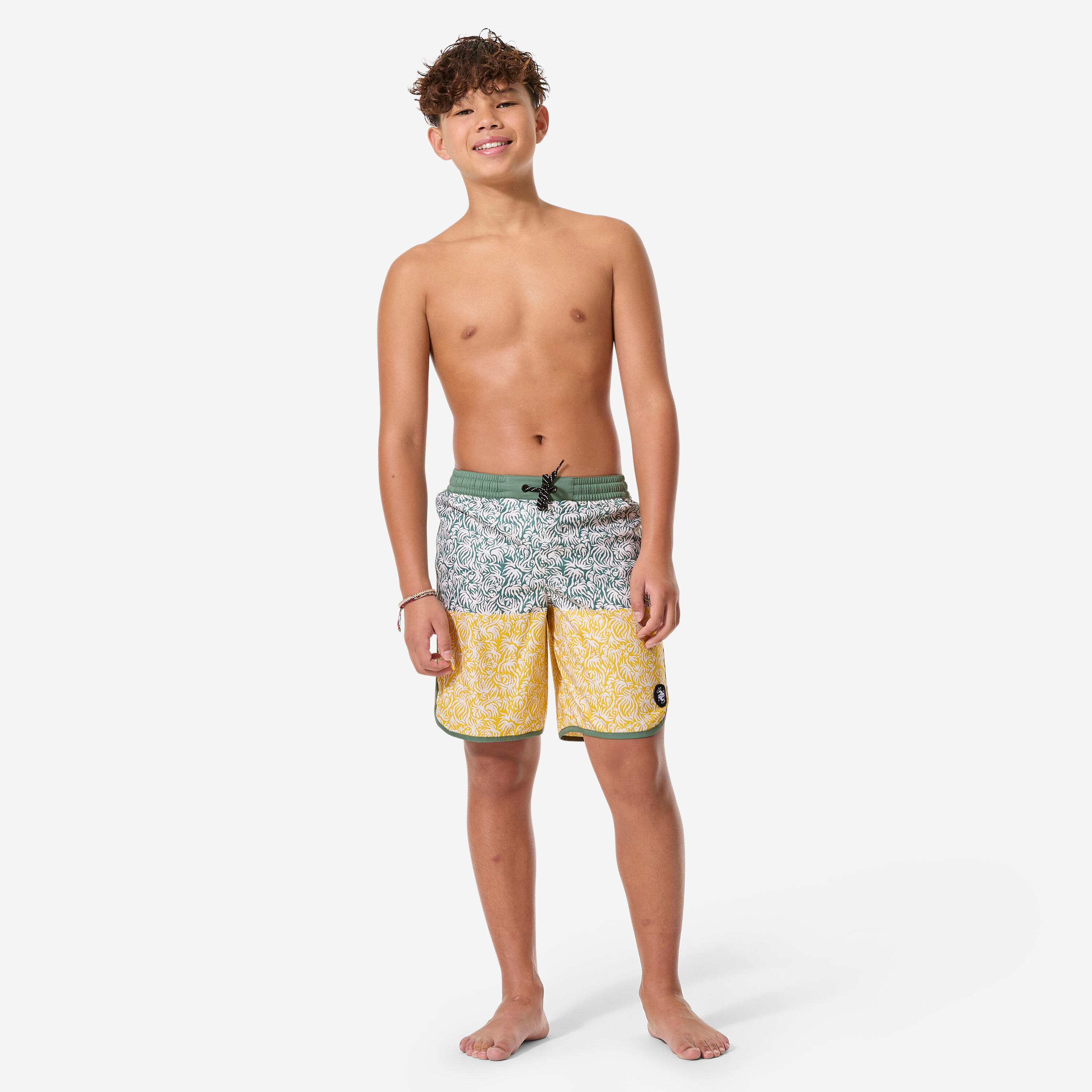 DECATHLON Detské plážové šortky 500 Florastripe kaki 10-11 r (141-150 cm) · záber 4