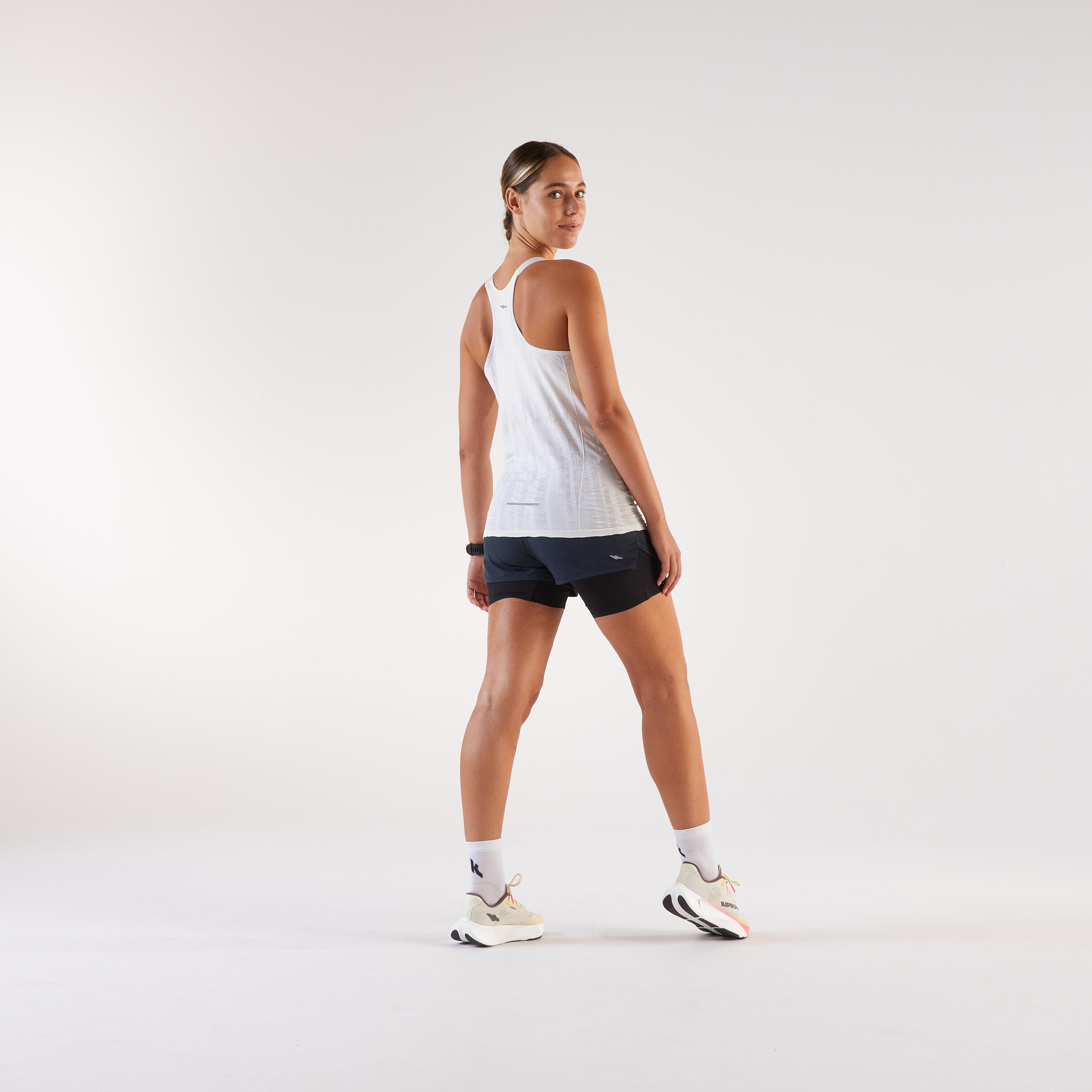 Canotta con reggiseno running donna RUN 500 COMFORT beige 8/8