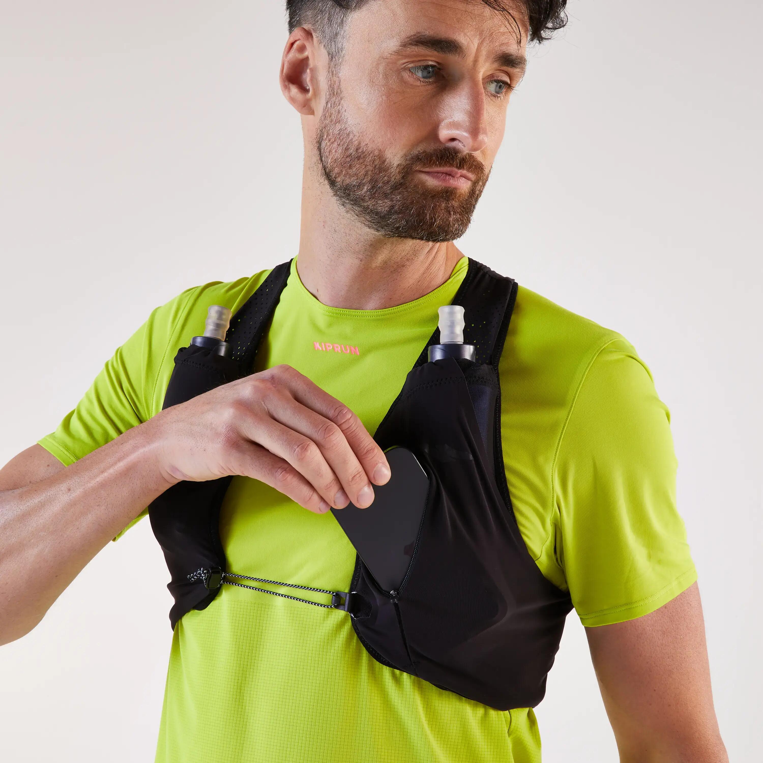 Unisex competition running hydration gilet - Kiprun Race 900 3L Black -  5