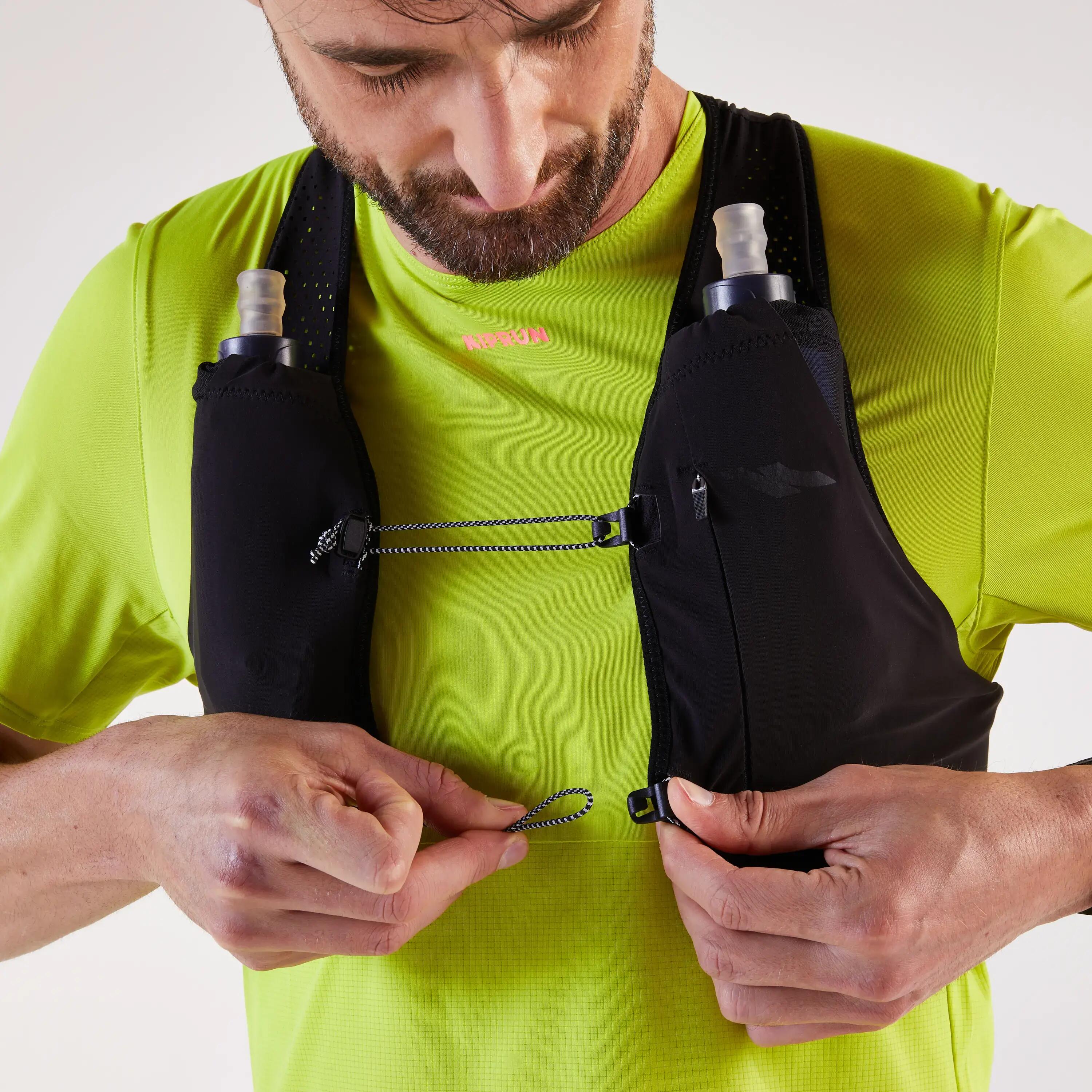 Unisex competition running hydration gilet - Kiprun Race 900 3L Black -  4