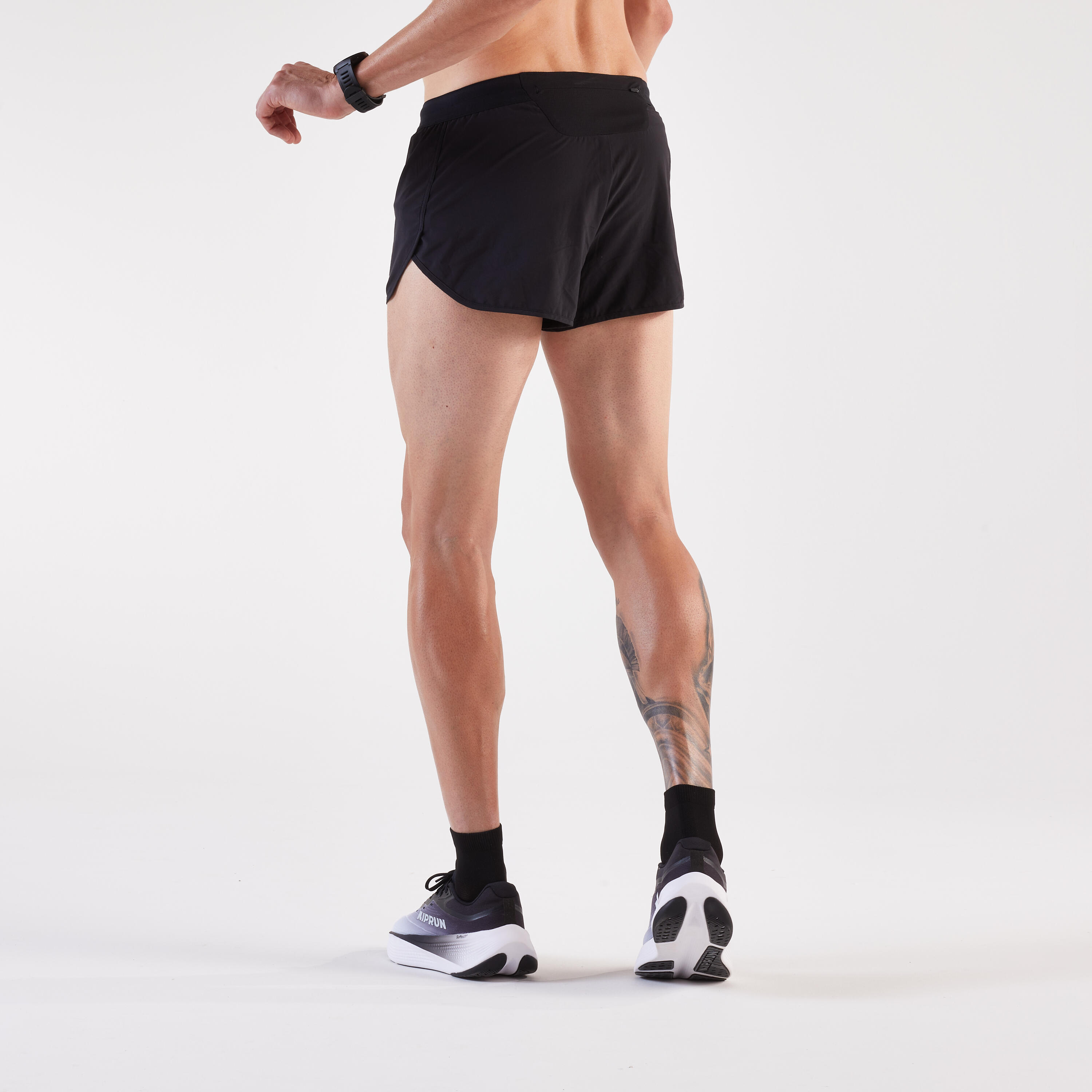 Pantalón corto running Hombre - KIPRUN Run 500 Confort Split Negro 6/12