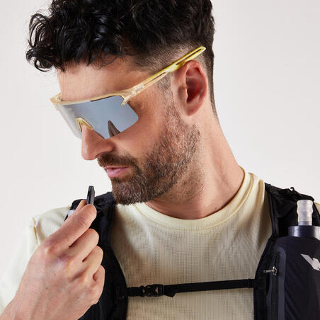 Жилет для трейлу з кишенями для пляшок з водою 5 л