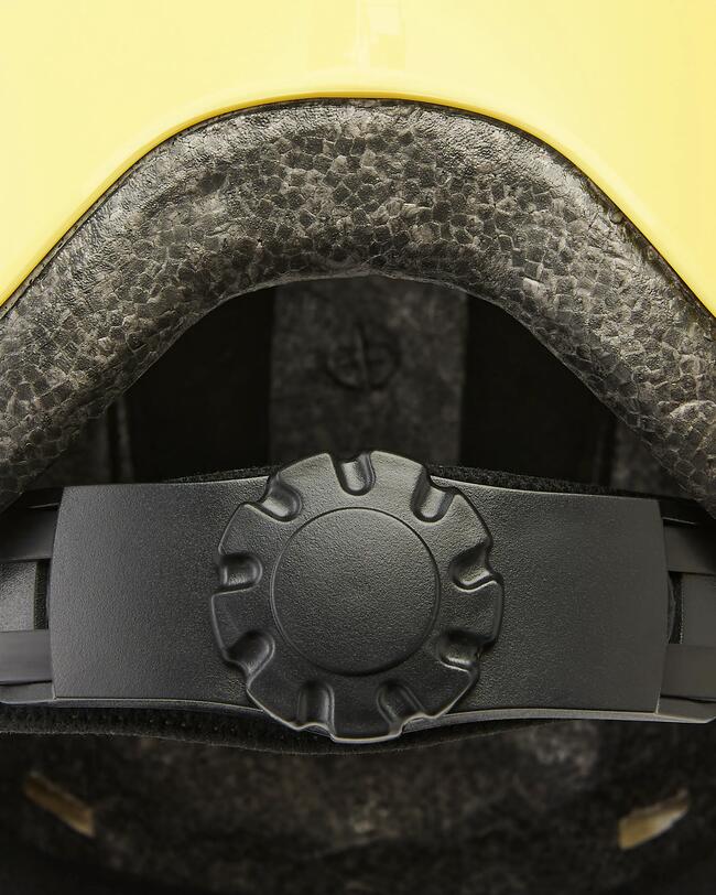 Helm B100