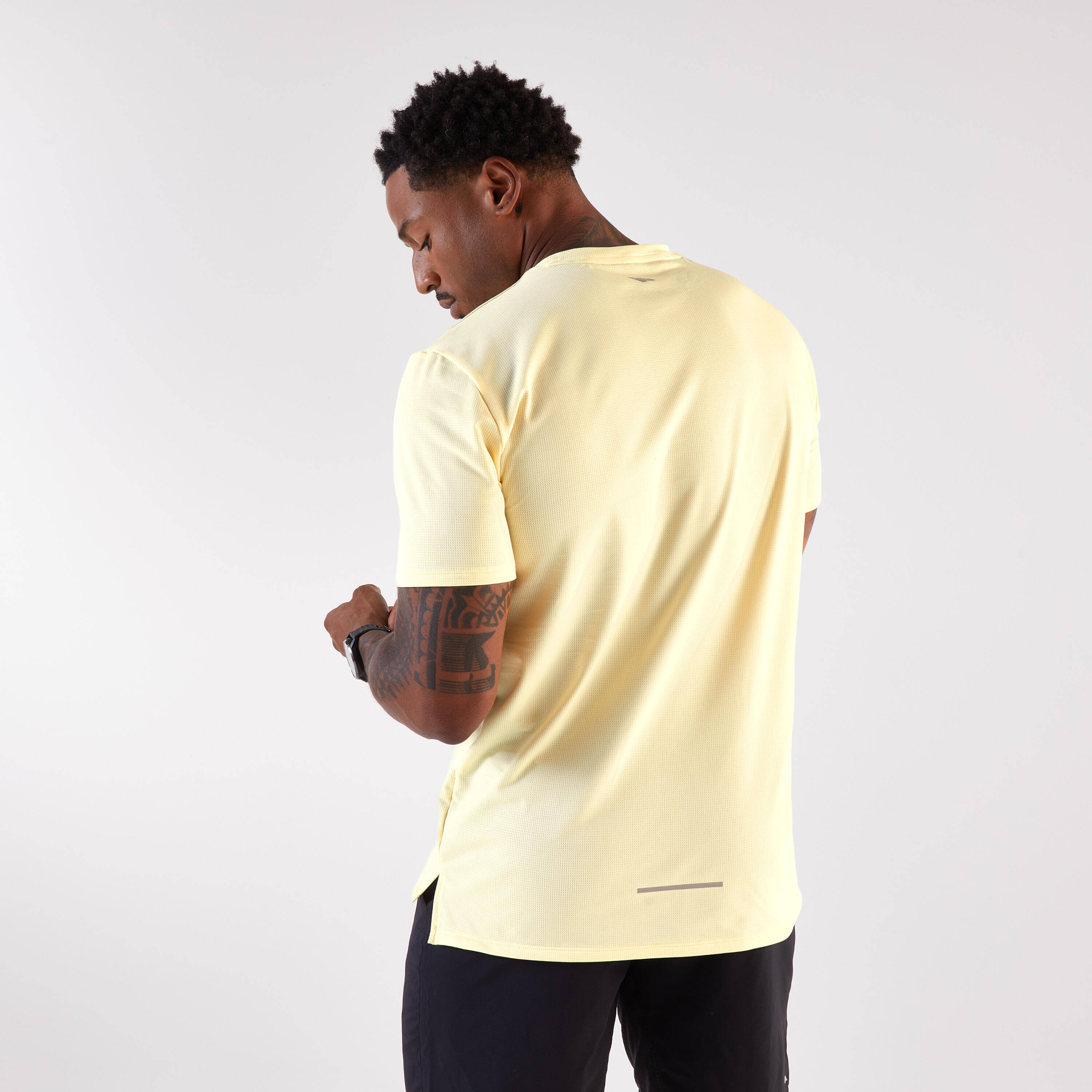 Men's breathable running t-shirt, Kiprun run 500 yellow -  3