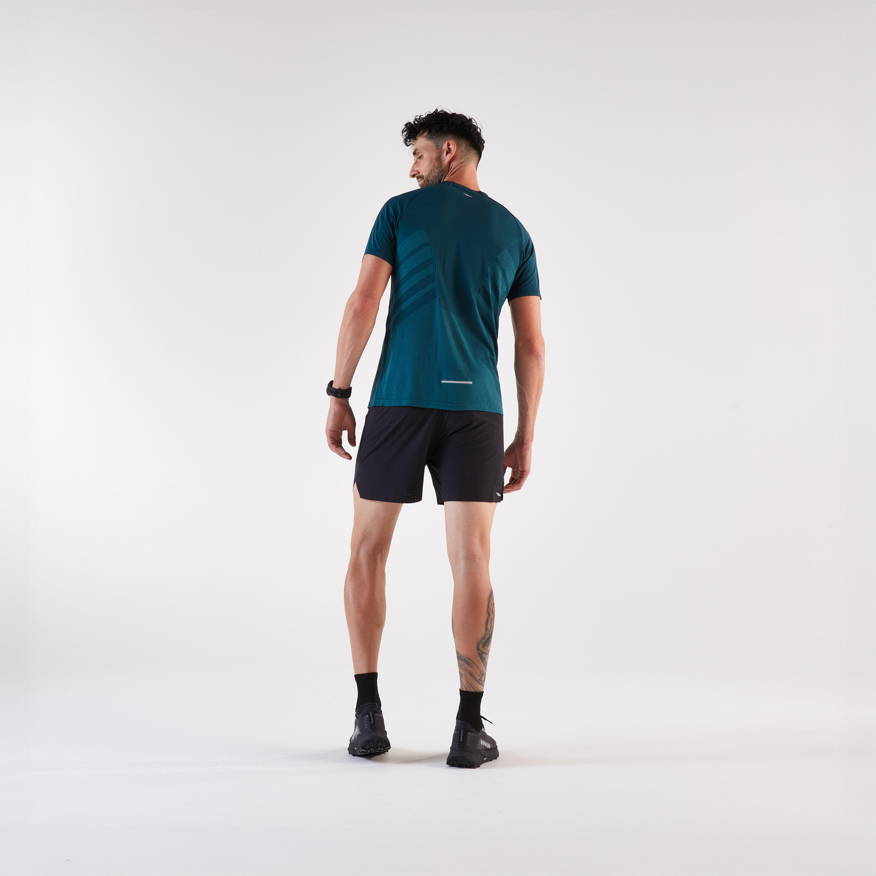 T-shirt de course à pied sans coutures homme, Run 500 5/9